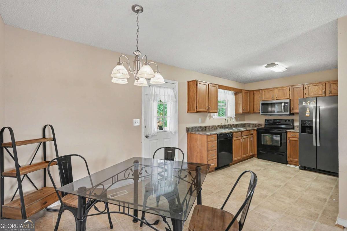 680 Horsley Mill Road Property Photo 8