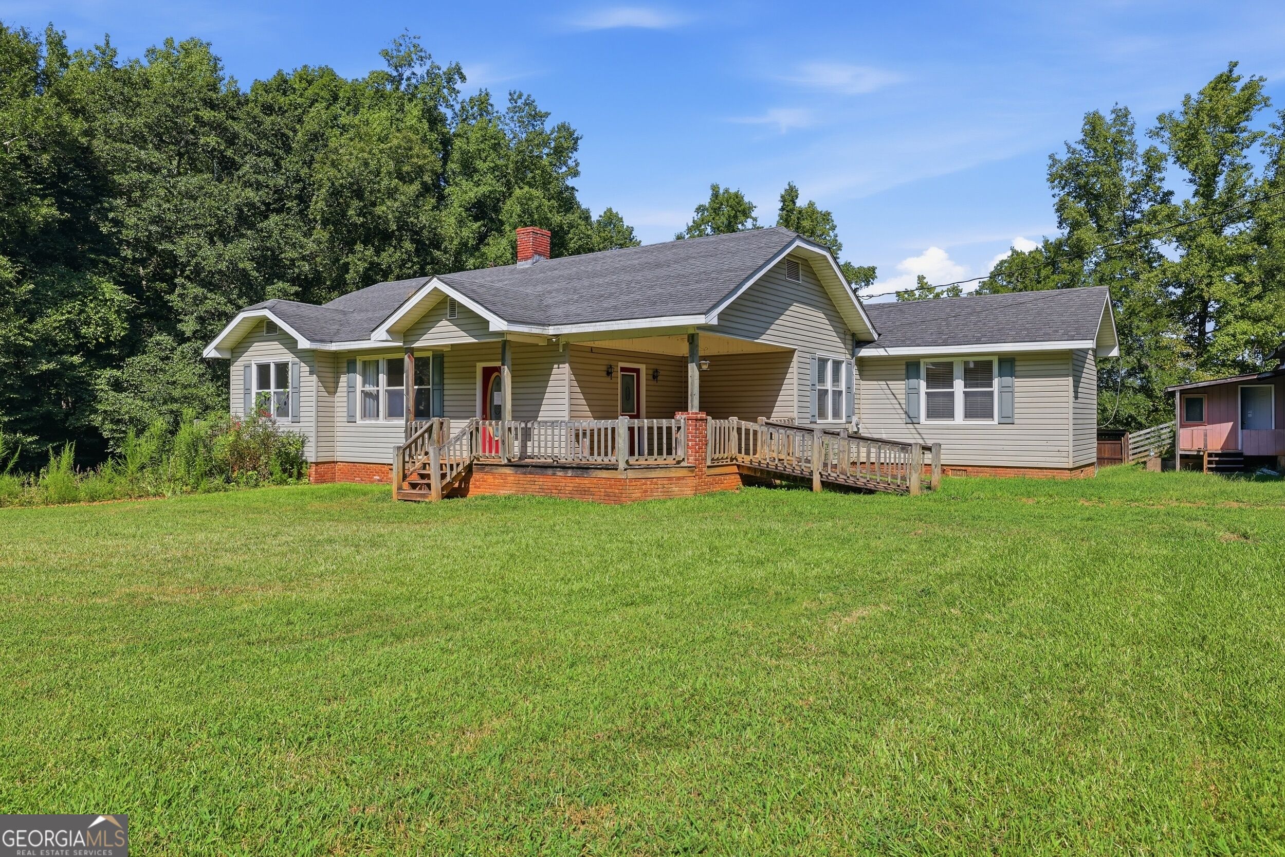 1100 Bodie Rayle Road Property Photo 1