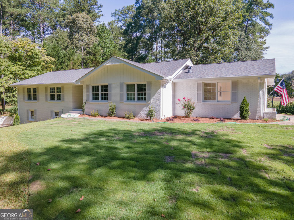 183 Busbin Road Property Photo 1