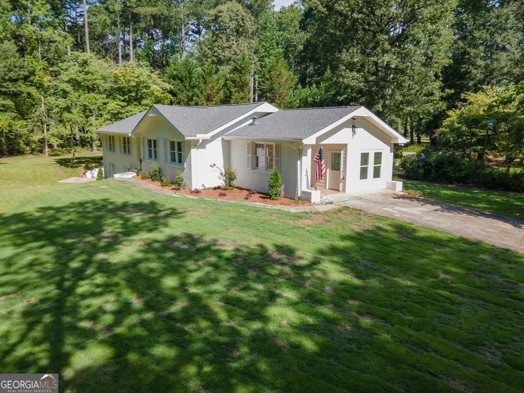 183 Busbin Road Property Photo 2