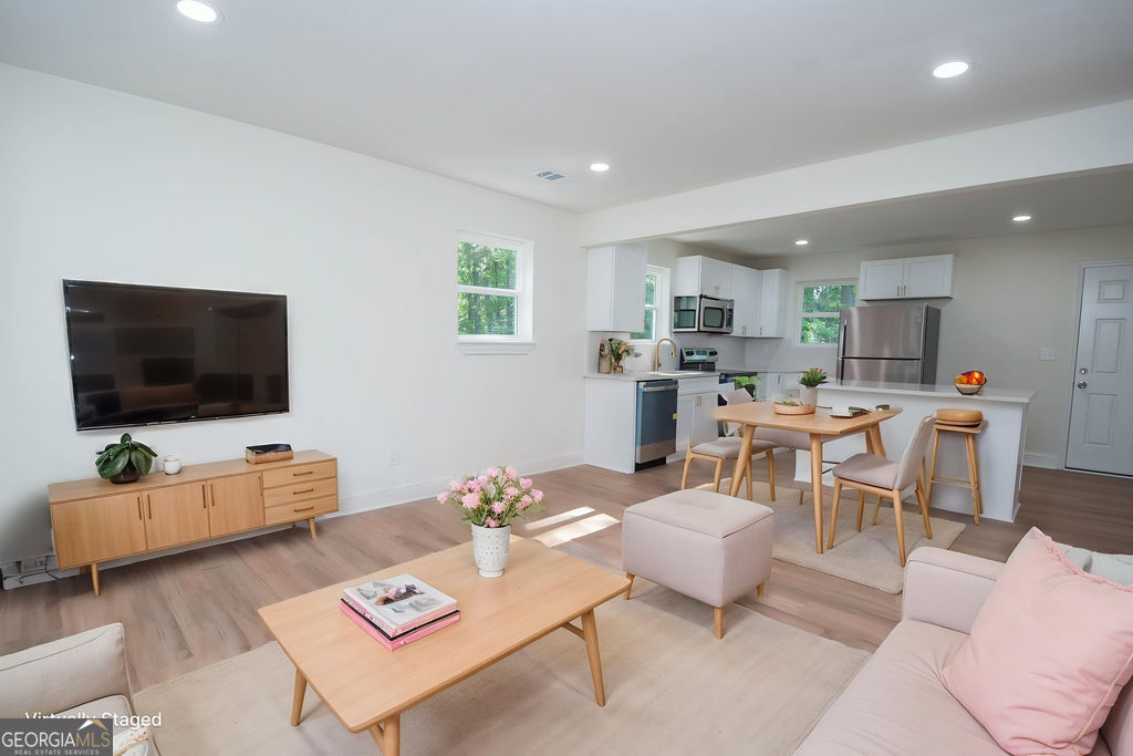 618 S Harlem Circle Property Photo 4