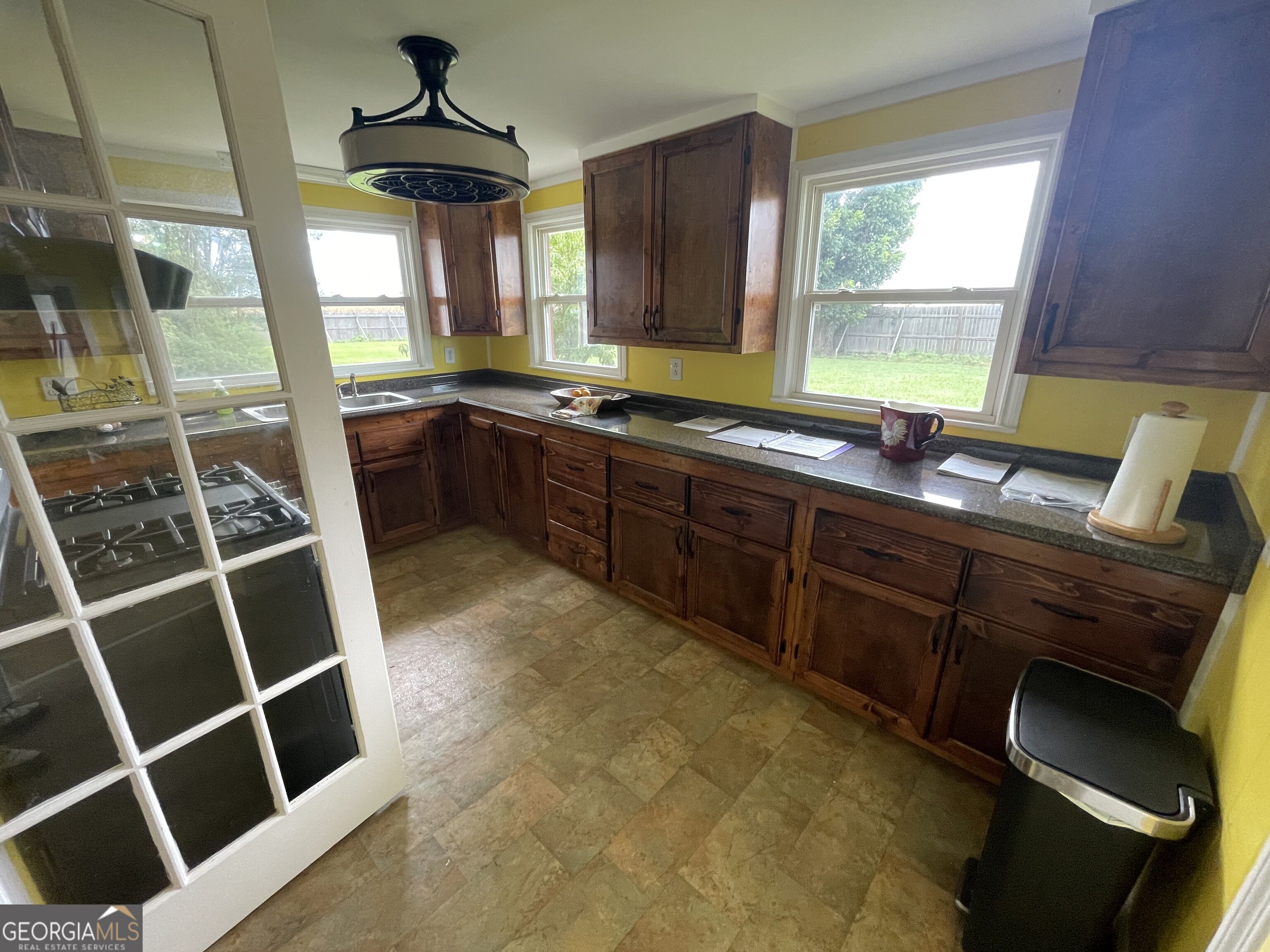 231 Barlow Road Property Photo 9
