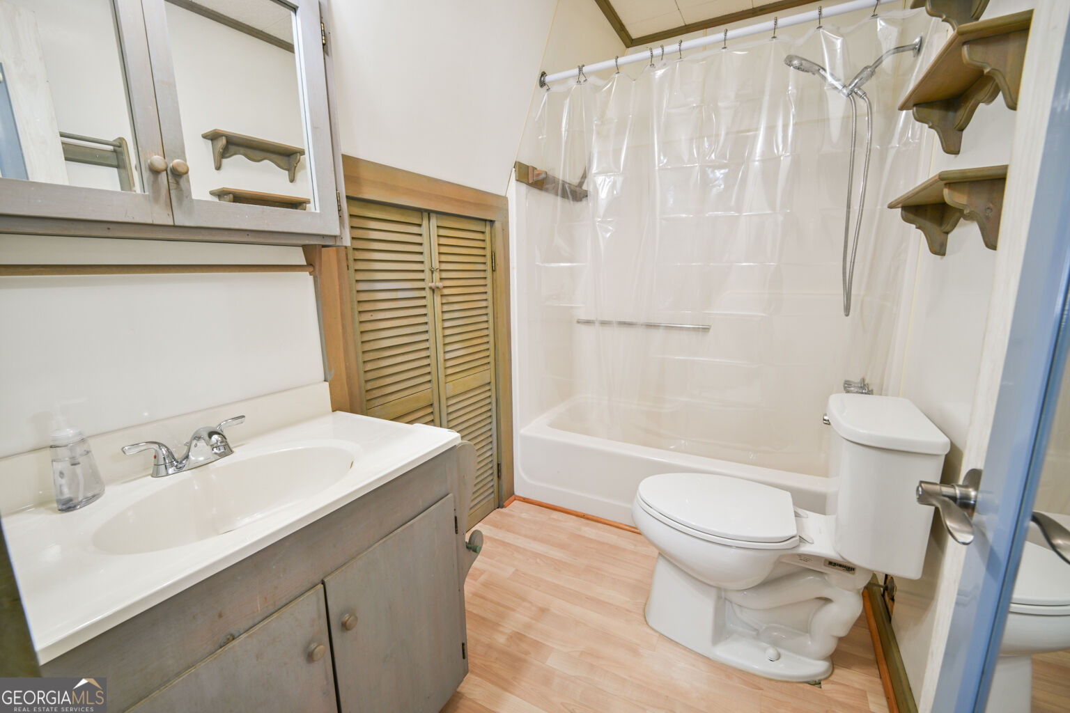 140 October Woods Drive Property Photo 24