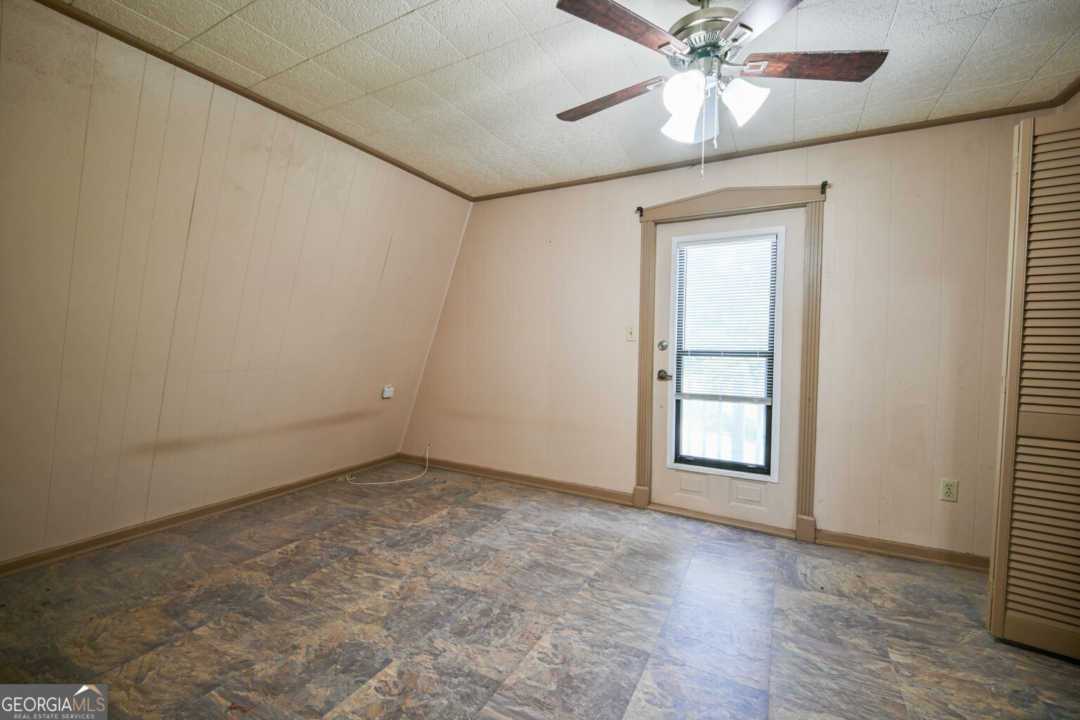 140 October Woods Drive Property Photo 30
