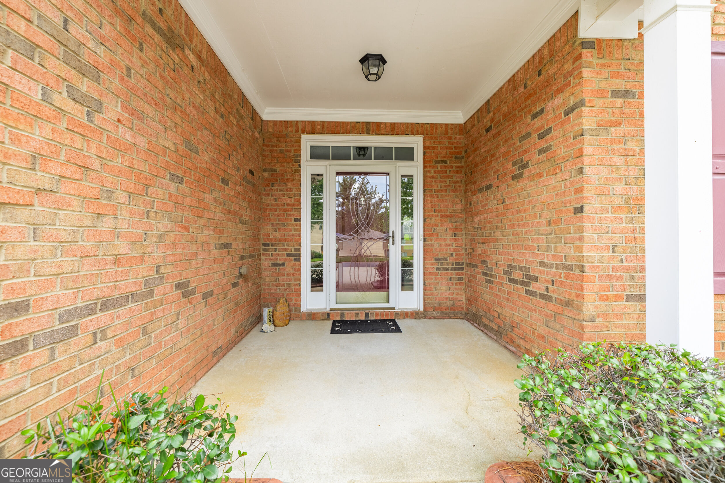 8004 Larksview Drive Property Photo 5