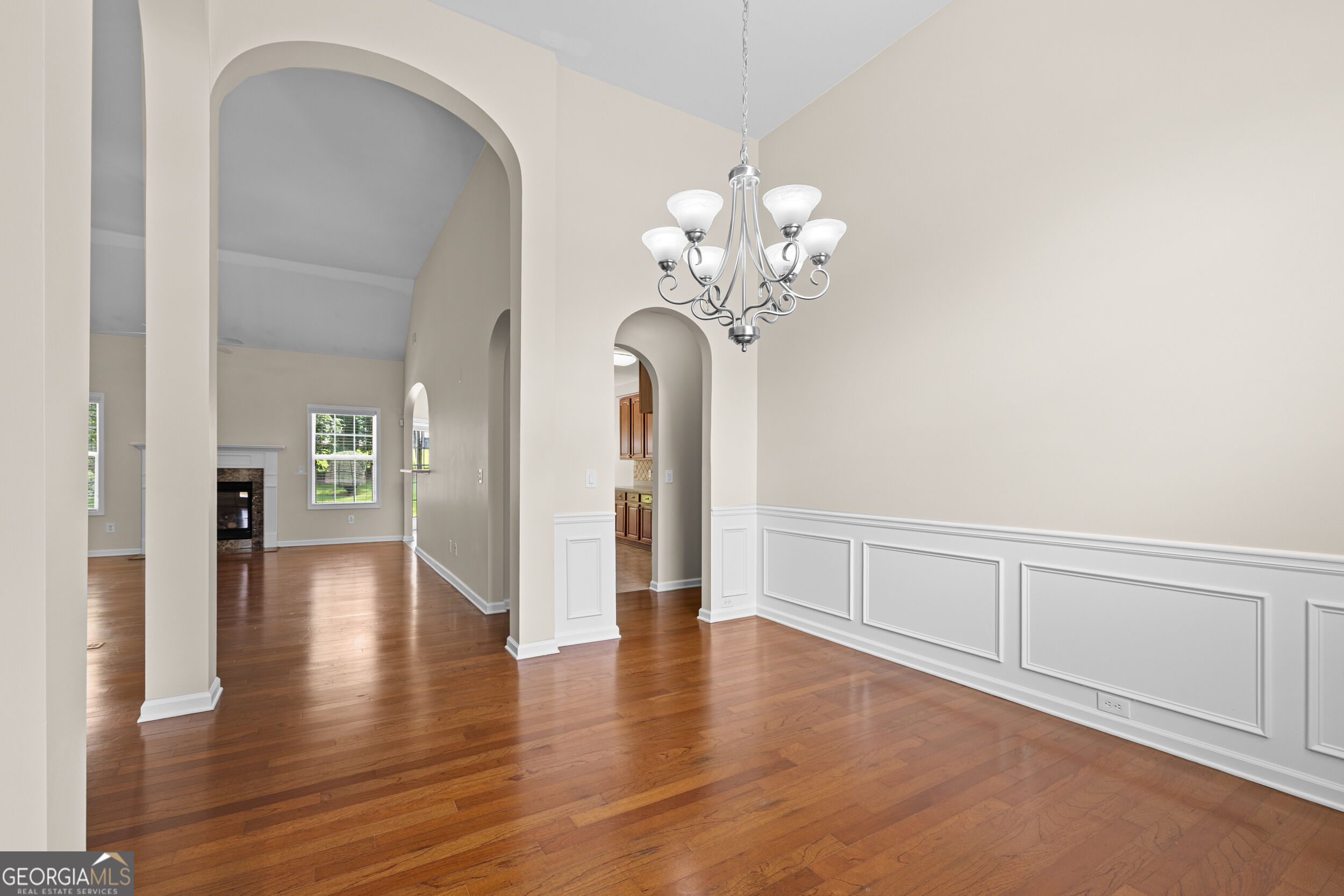 8004 Larksview Drive Property Photo 10
