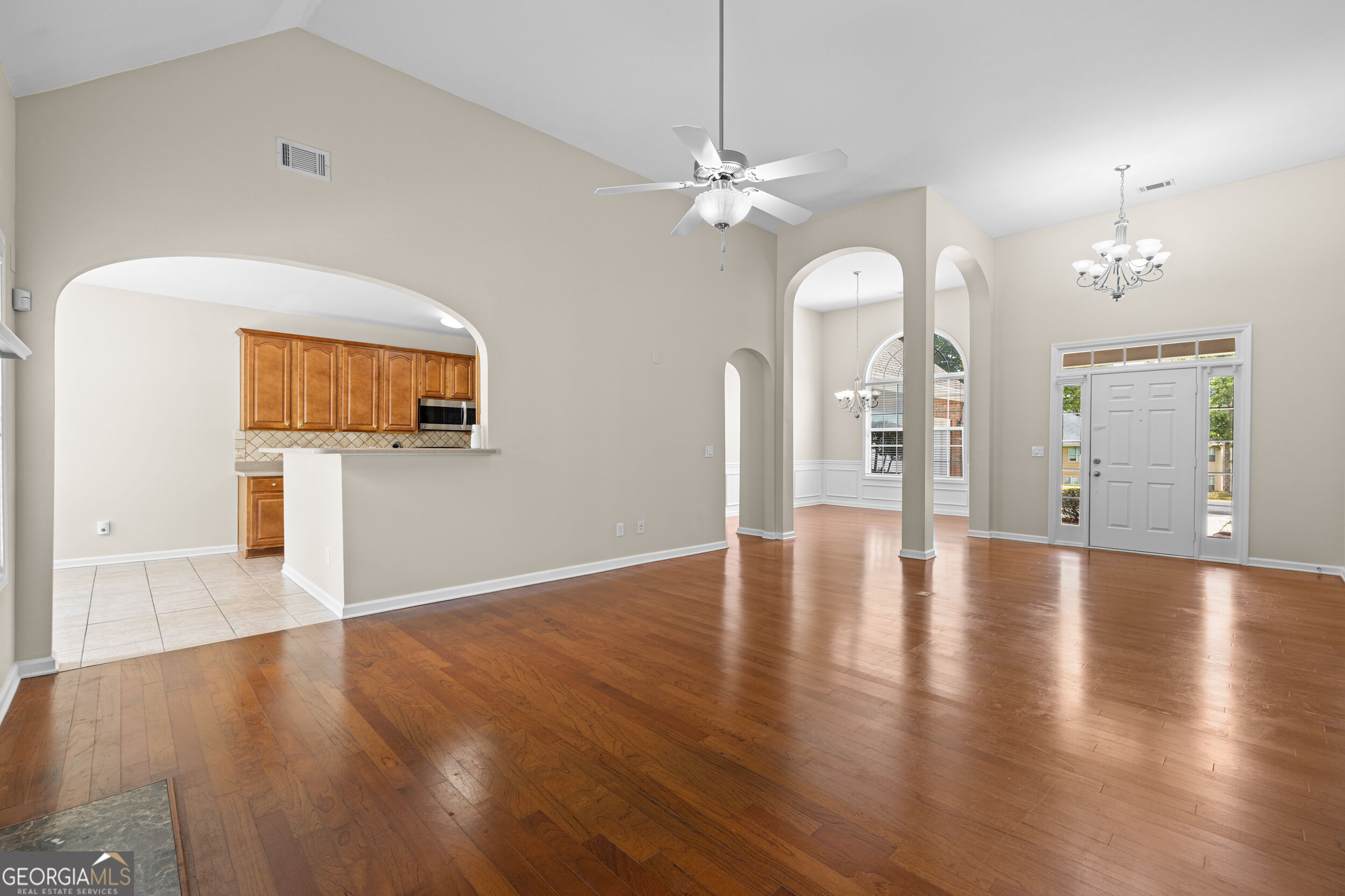 8004 Larksview Drive Property Photo 12