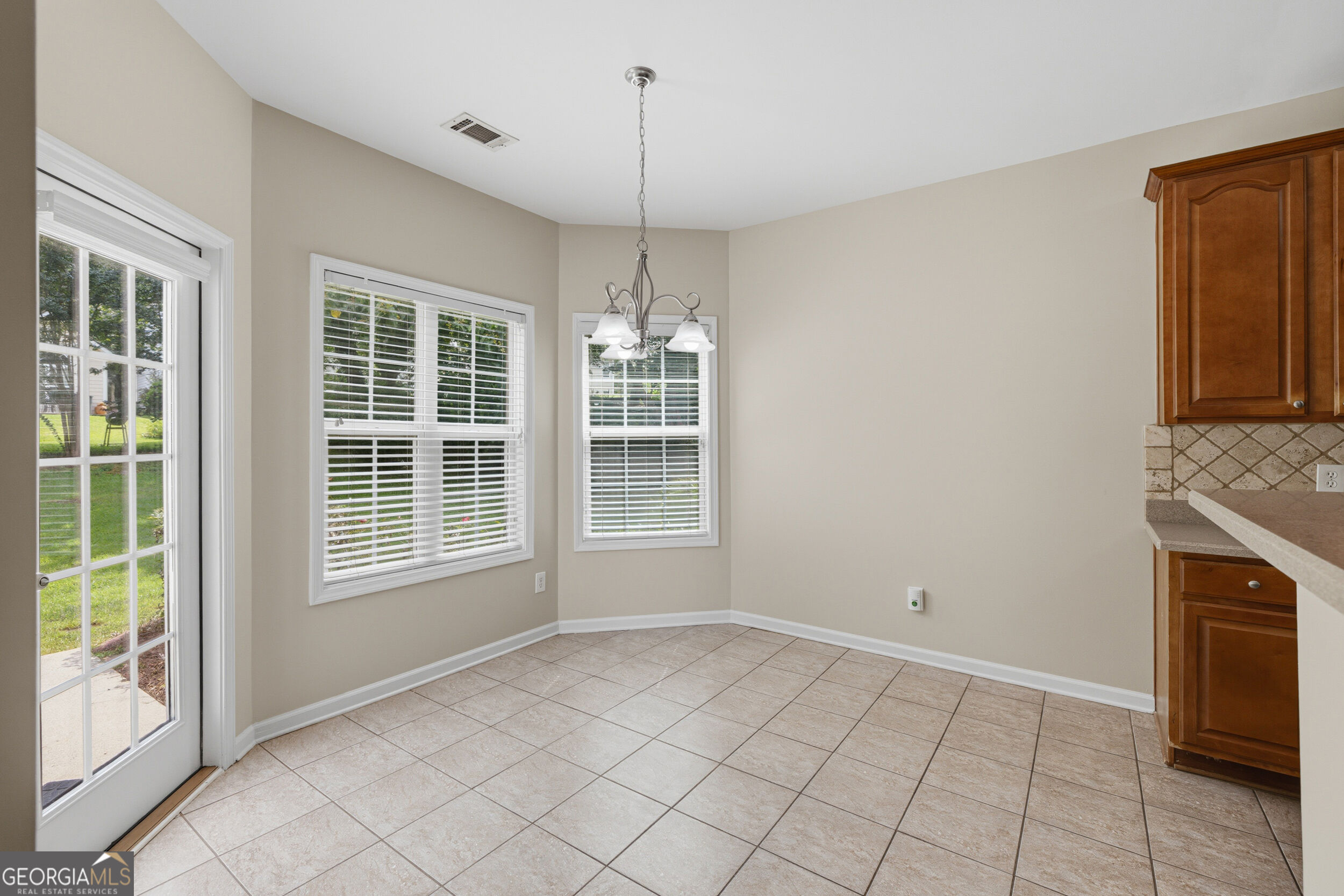 8004 Larksview Drive Property Photo 29