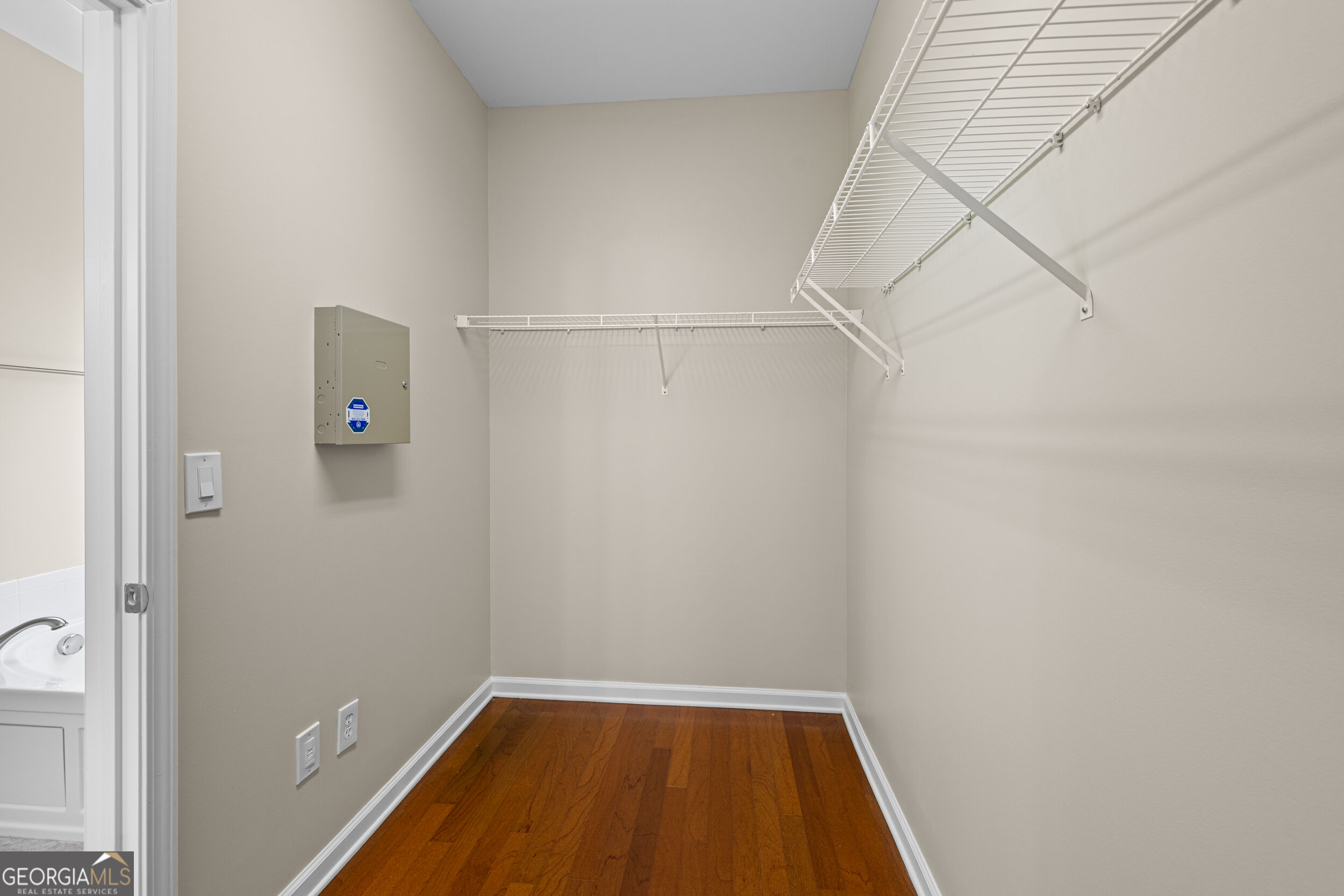 8004 Larksview Drive Property Photo 39