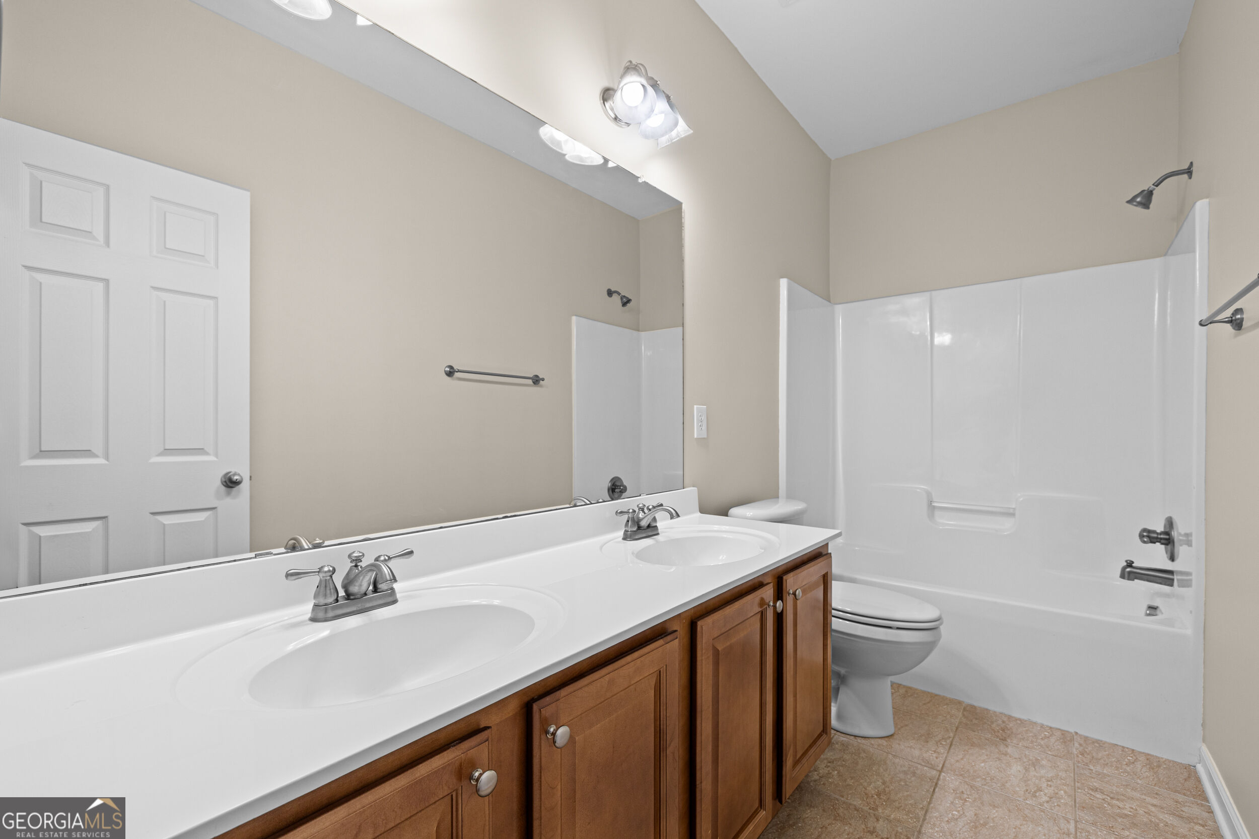 8004 Larksview Drive Property Photo 46