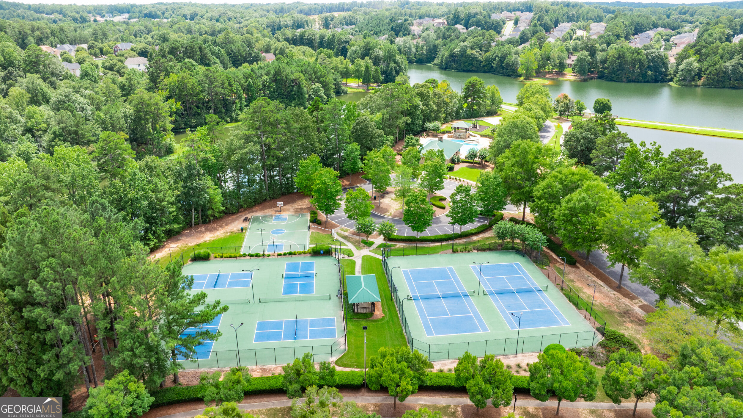 8004 Larksview Drive Property Photo 71