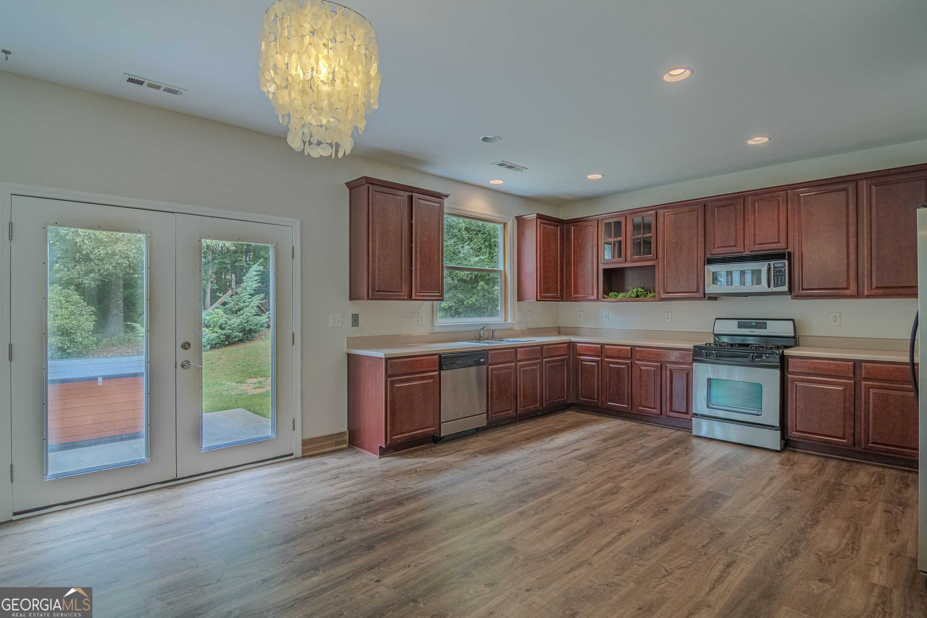 15 Nolen Drive Property Photo 10