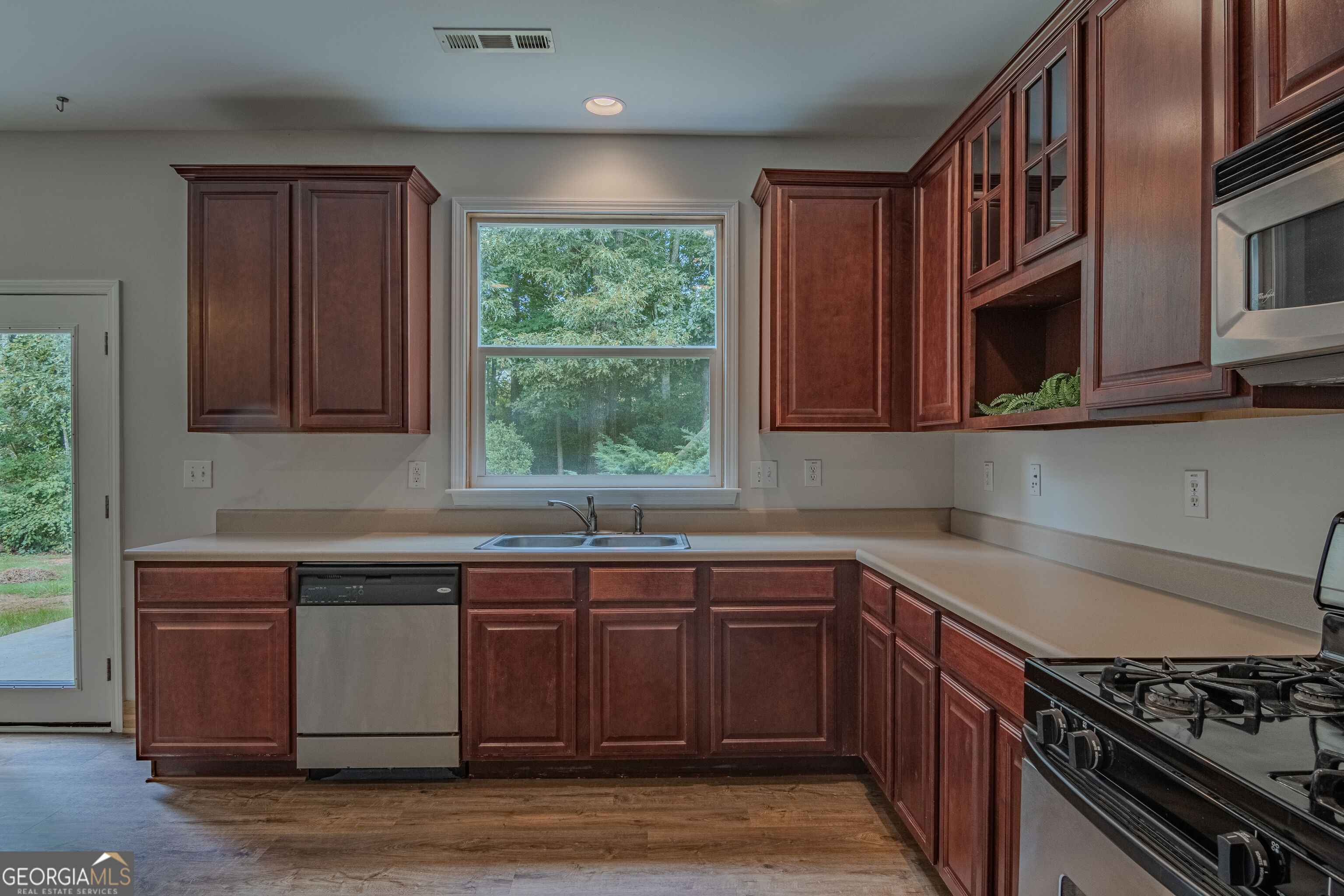 15 Nolen Drive Property Photo 13