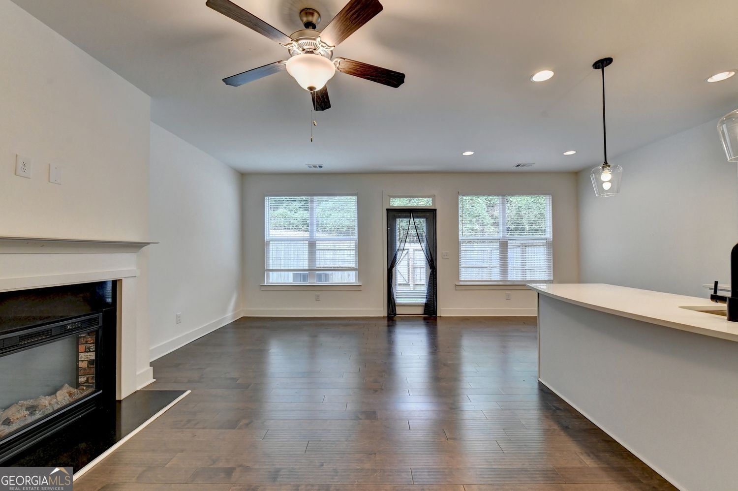 275 Auburn Valley Way Property Photo 5