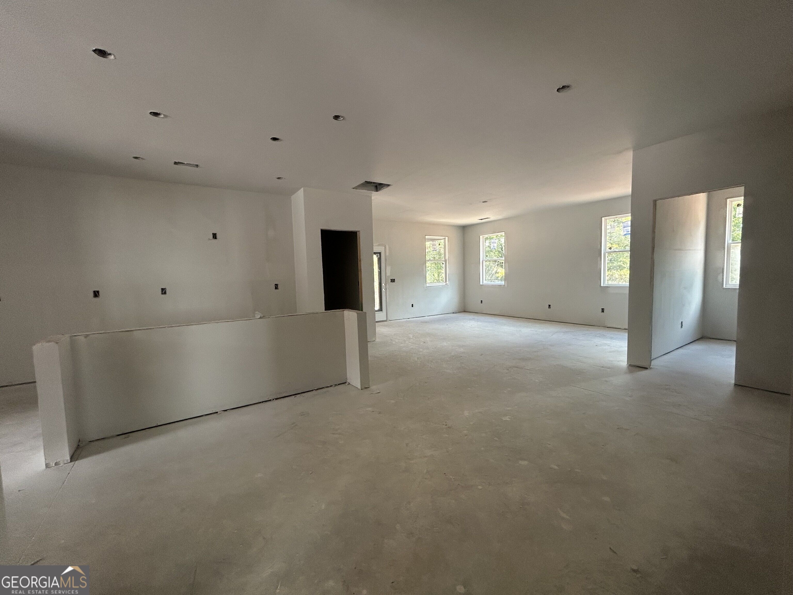144 Eagles Crest Drive Property Photo 3