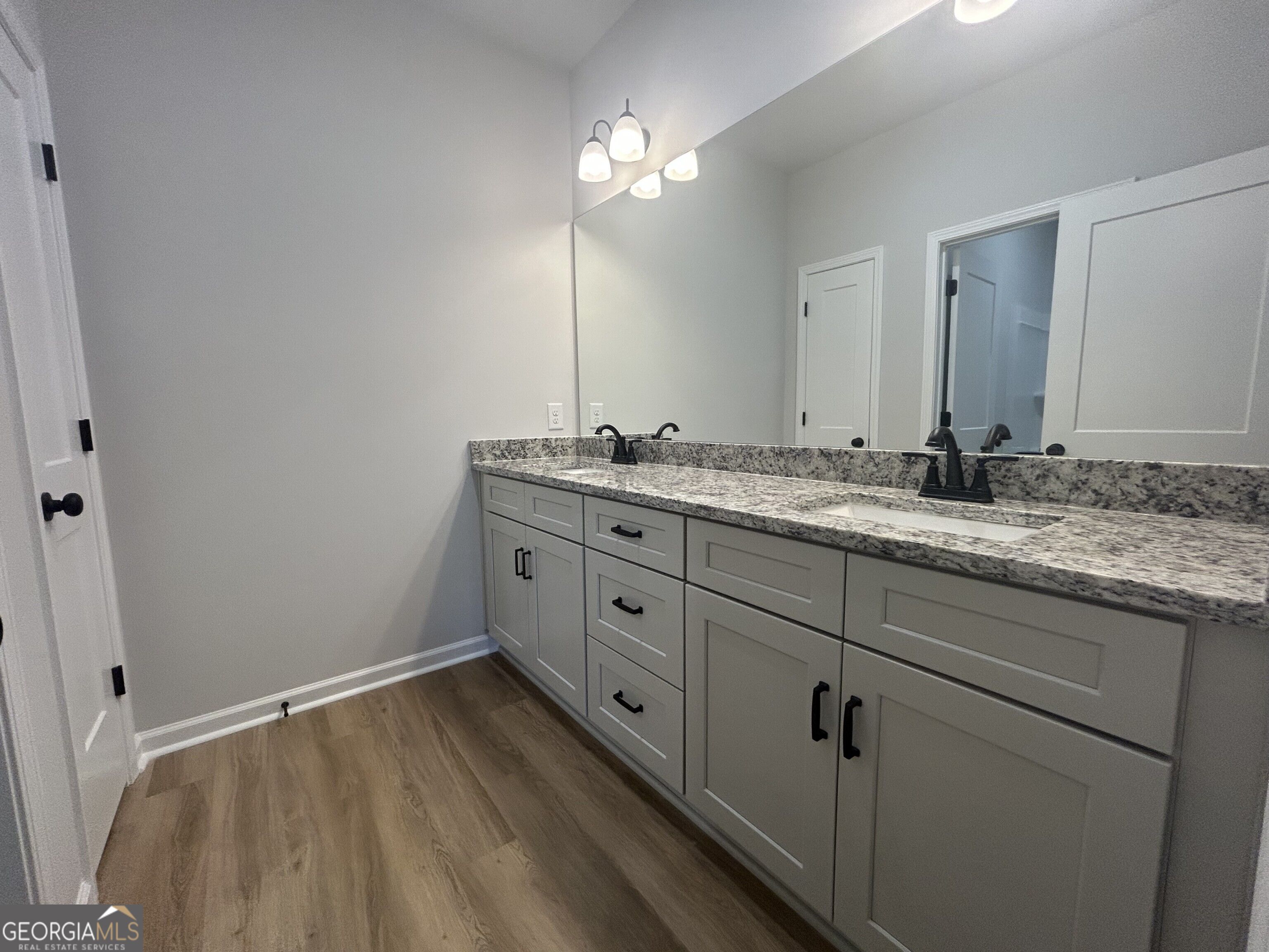 144 Eagles Crest Drive Property Photo 12