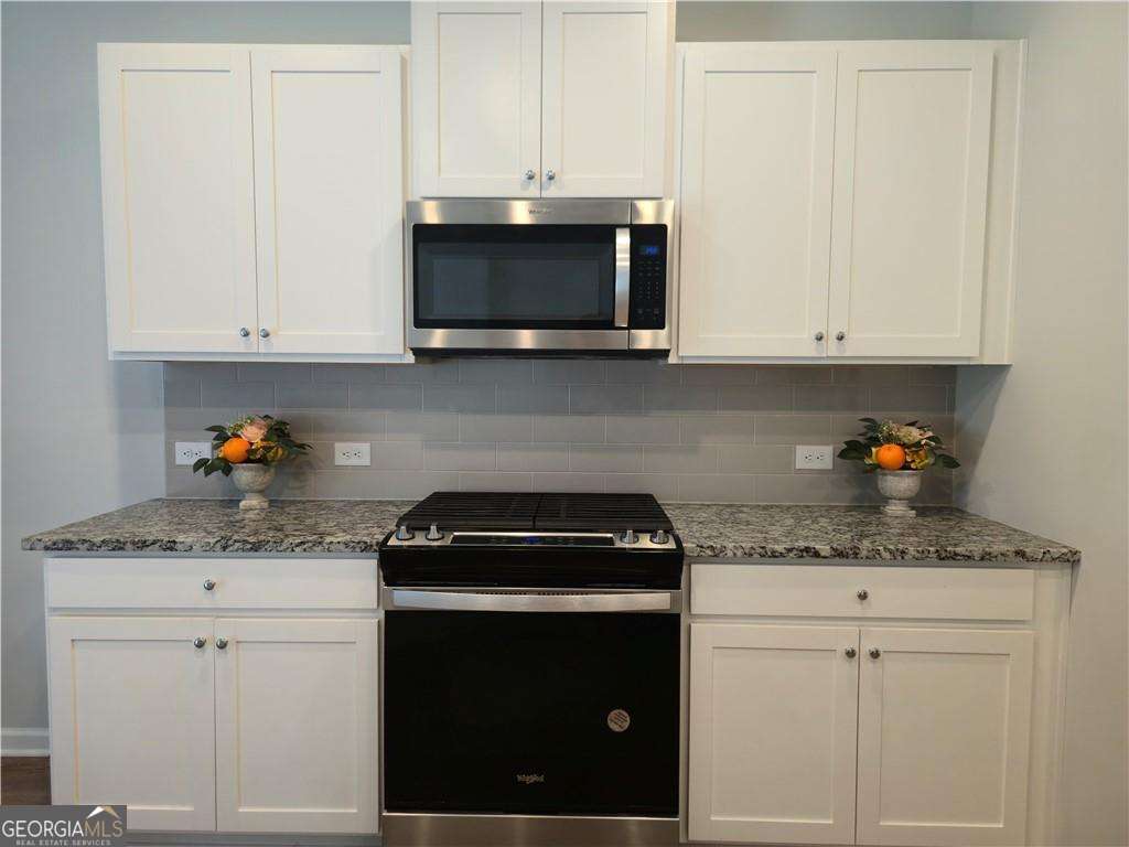 2101 Ecoland Drive Property Photo 6