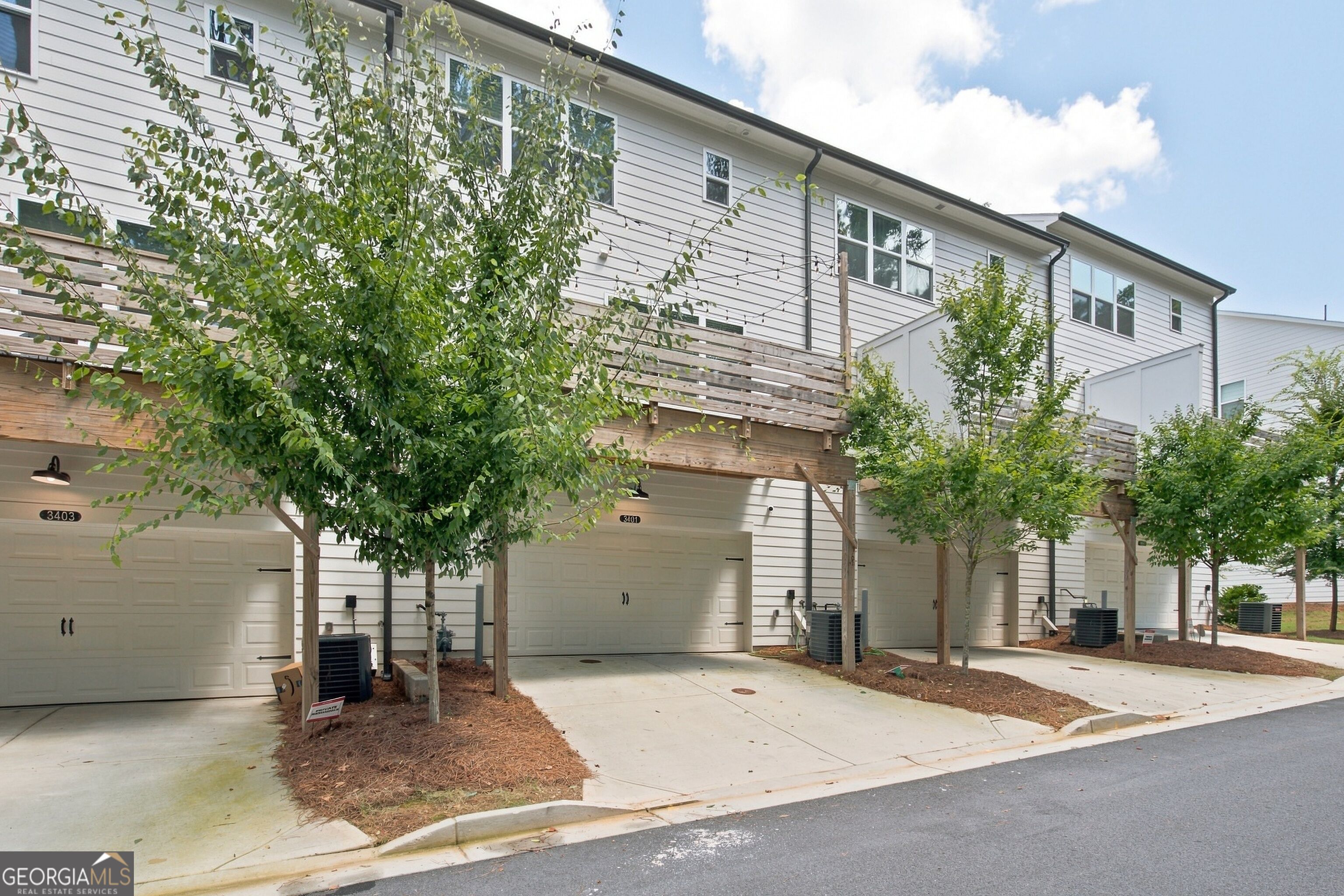 3401 Catalan Alley Property Photo 4
