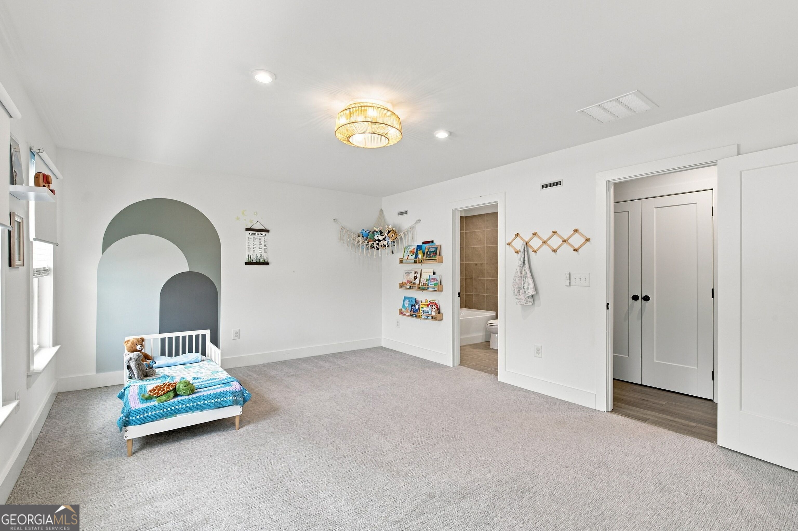 3401 Catalan Alley Property Photo 28