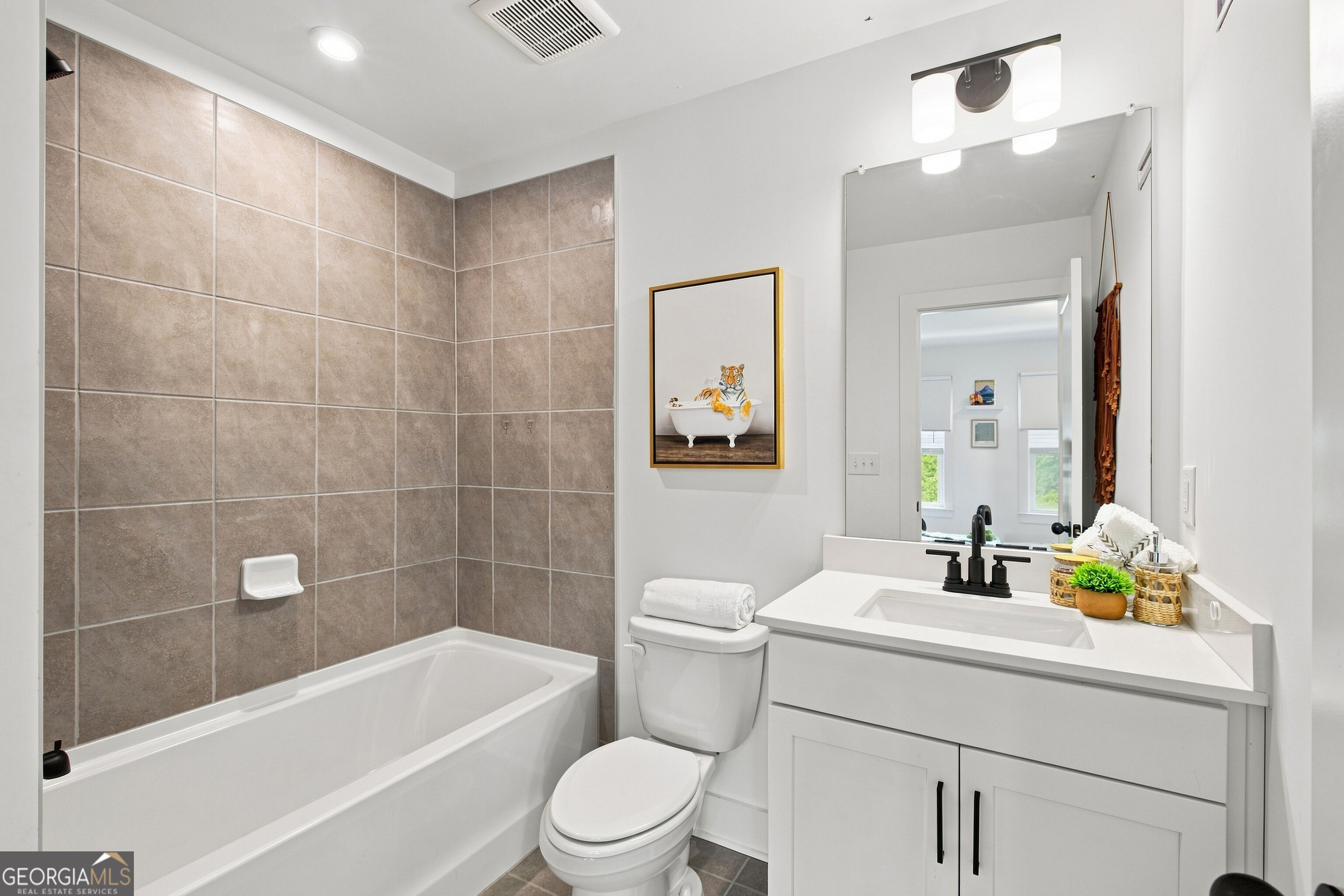 3401 Catalan Alley Property Photo 32
