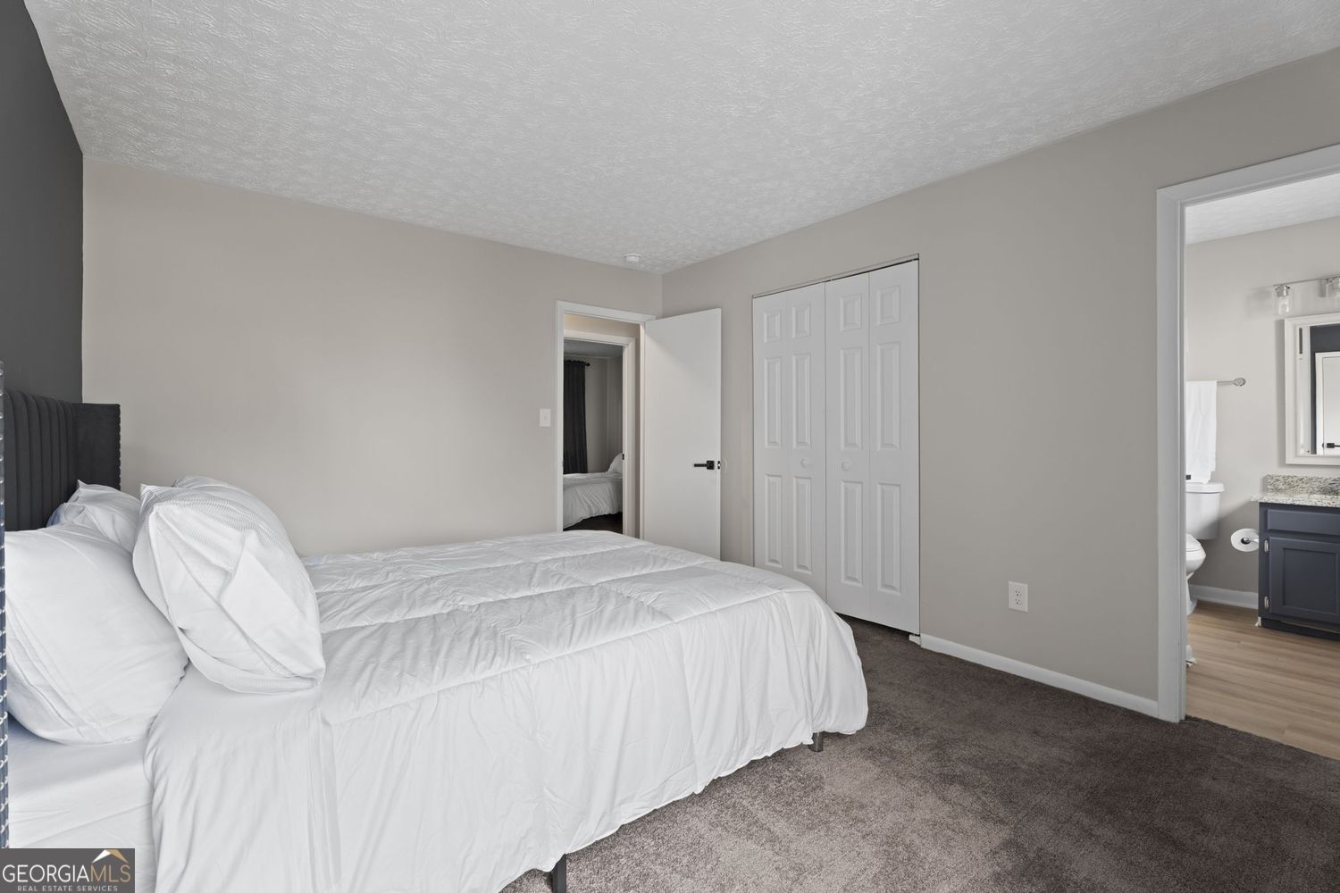 313 Country Club Drive Property Photo 10