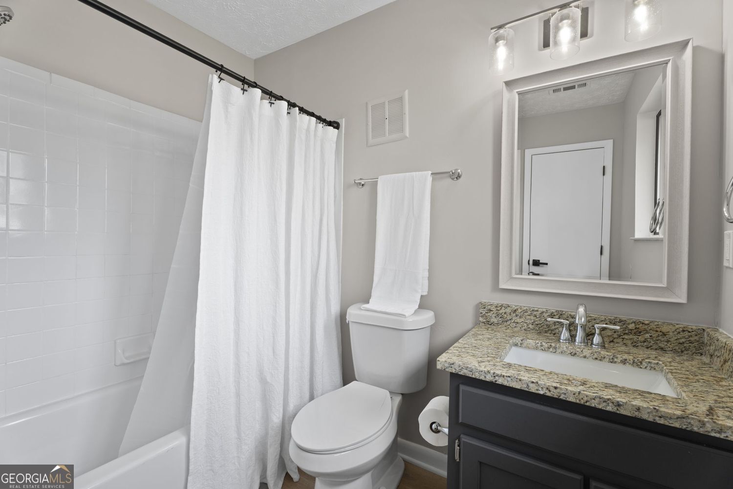 313 Country Club Drive Property Photo 17