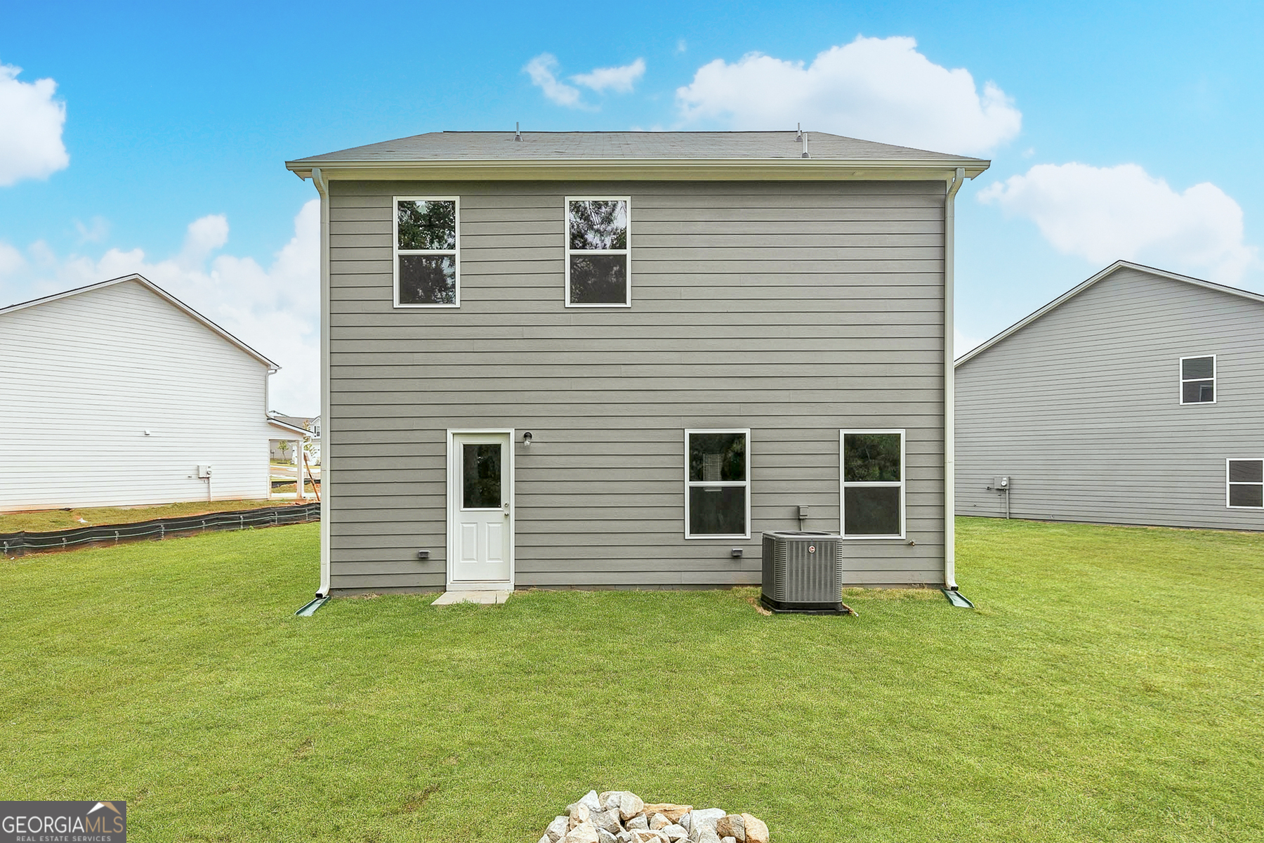 621 Slate Road Property Photo 3