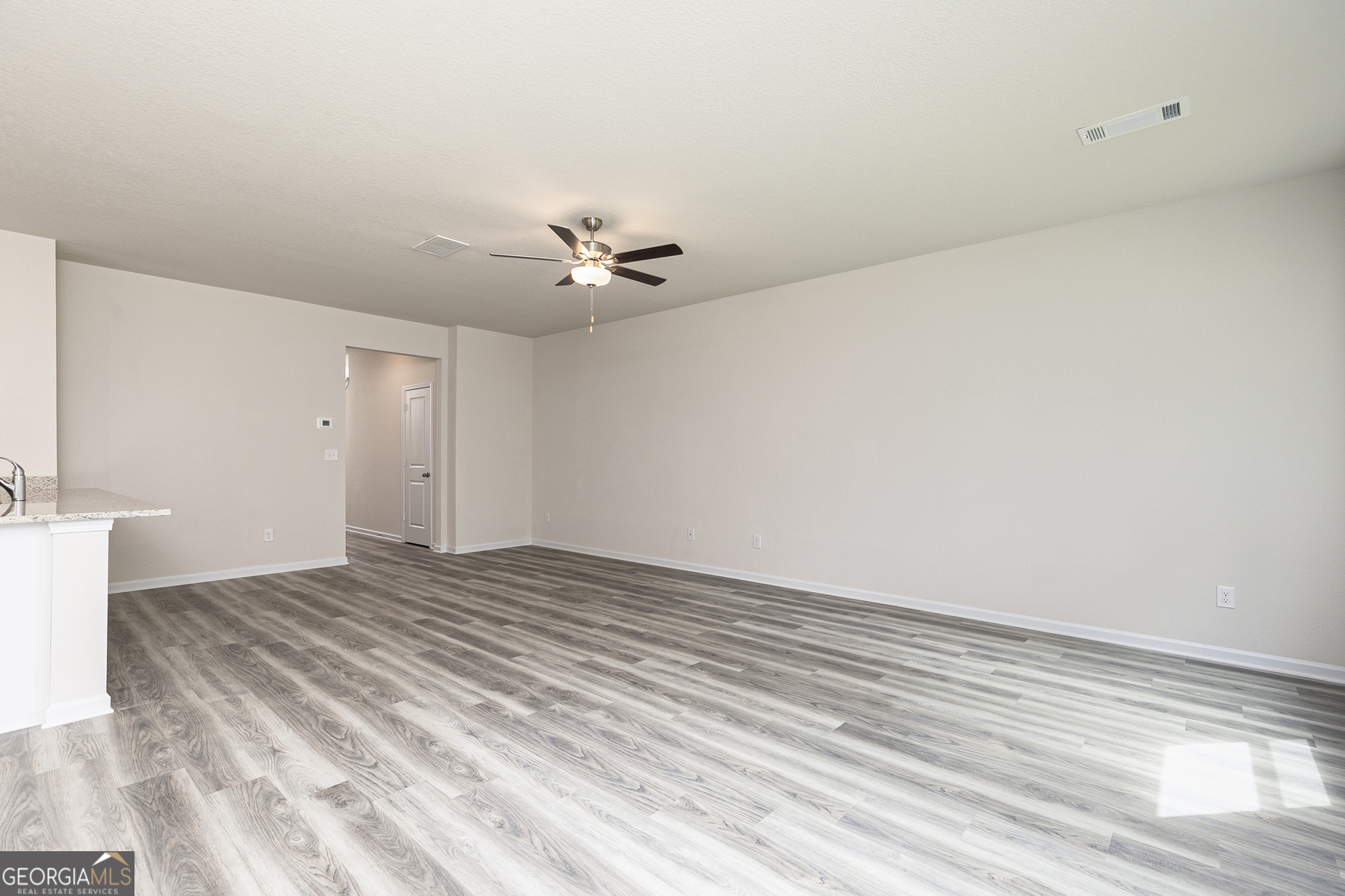 621 Slate Road Property Photo 5