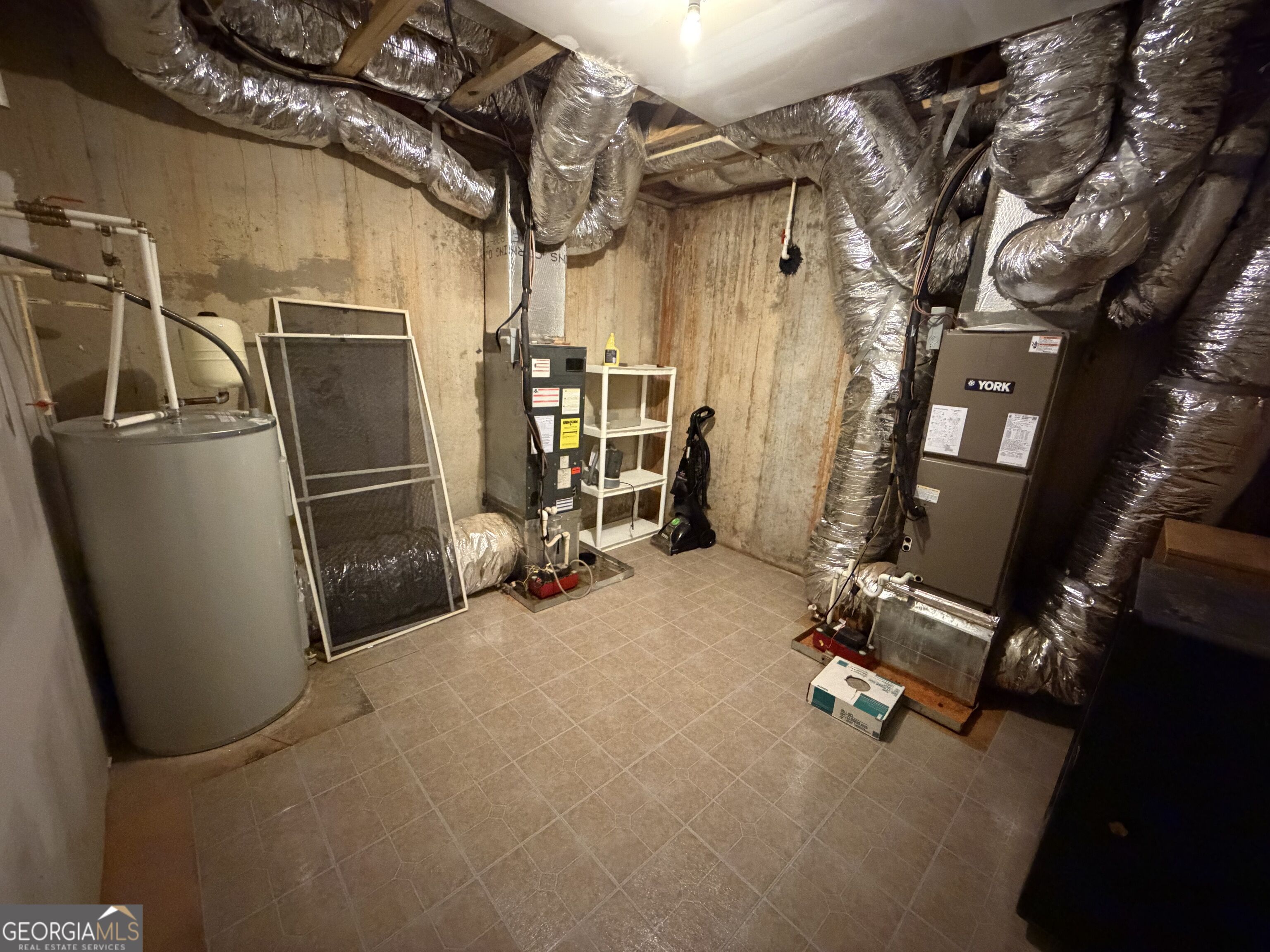 318 Waterford Circle Property Photo 38
