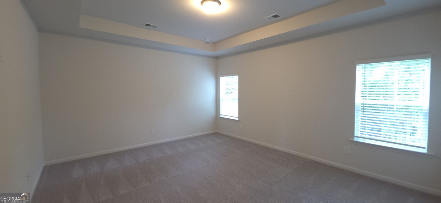 523 Grover Street Property Photo 8