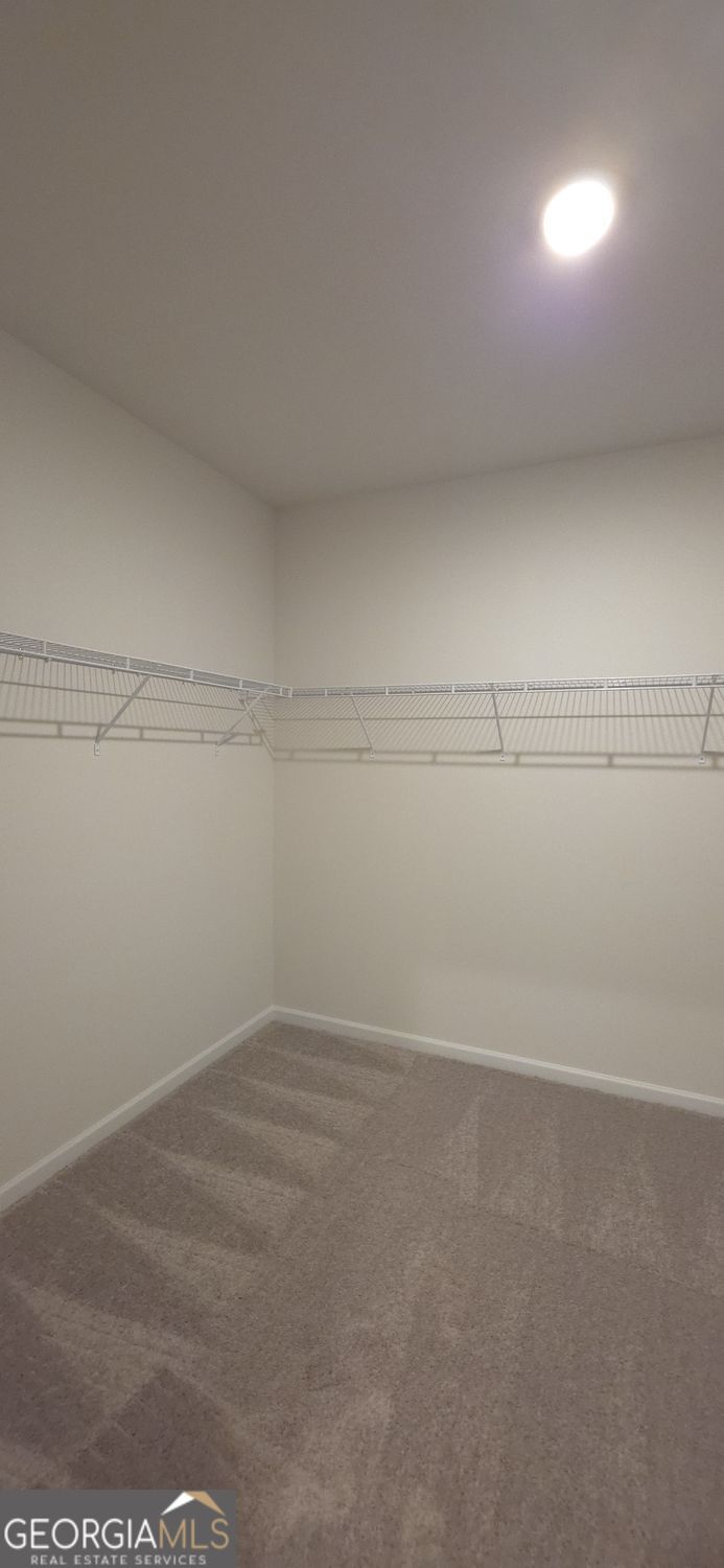 523 Grover Street Property Photo 9