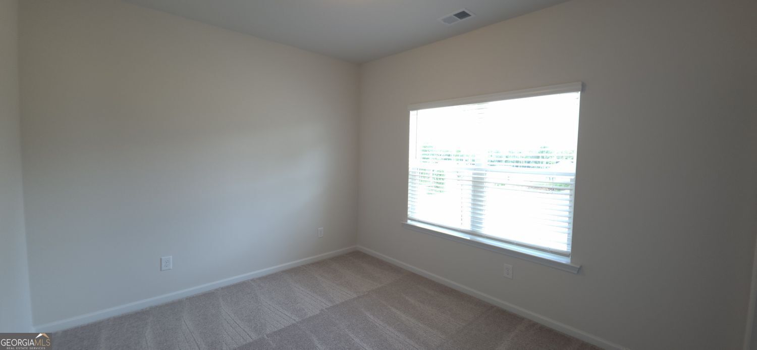 523 Grover Street Property Photo 11