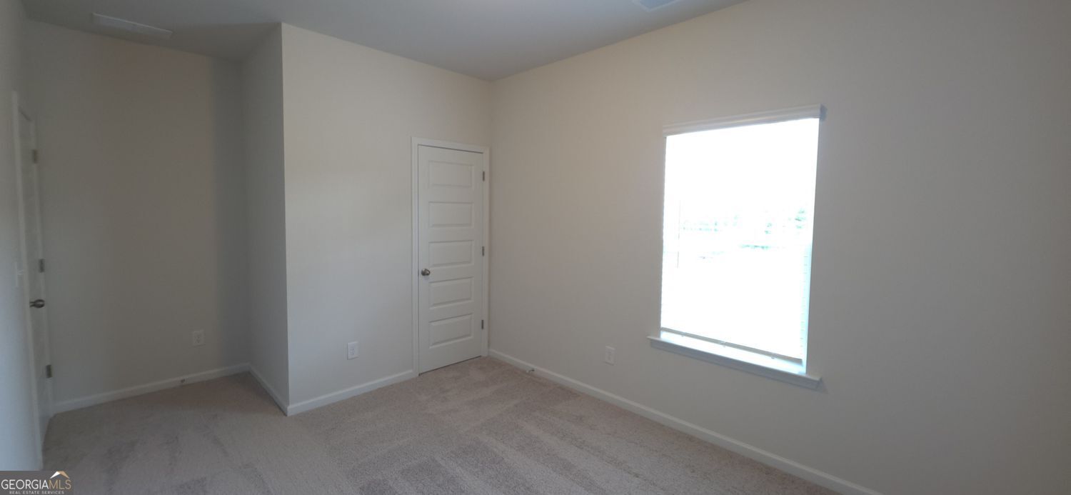 523 Grover Street Property Photo 14