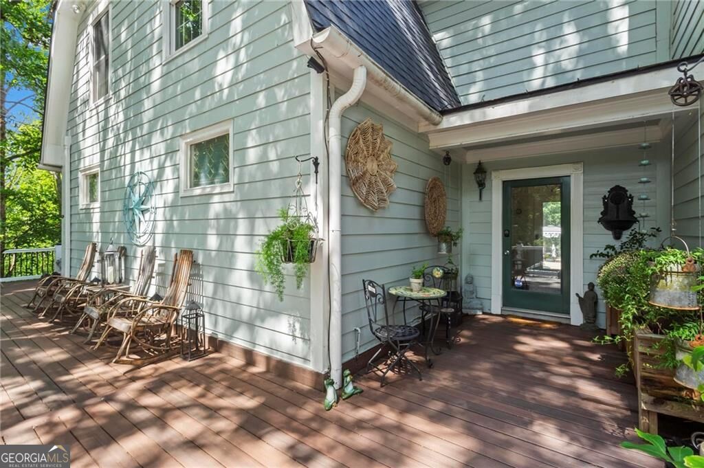 285 Old Hornage Road Property Photo 6