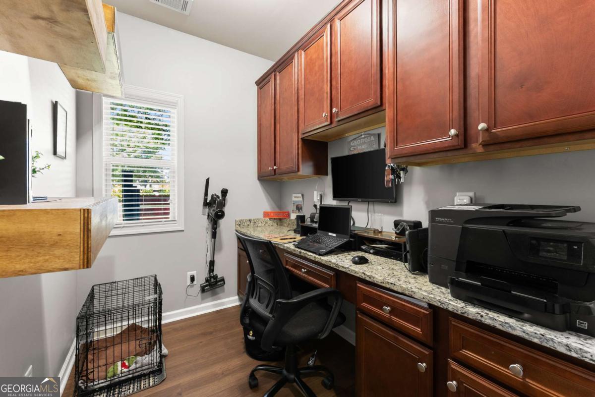 4510 Hidden Creek Drive Property Photo 13