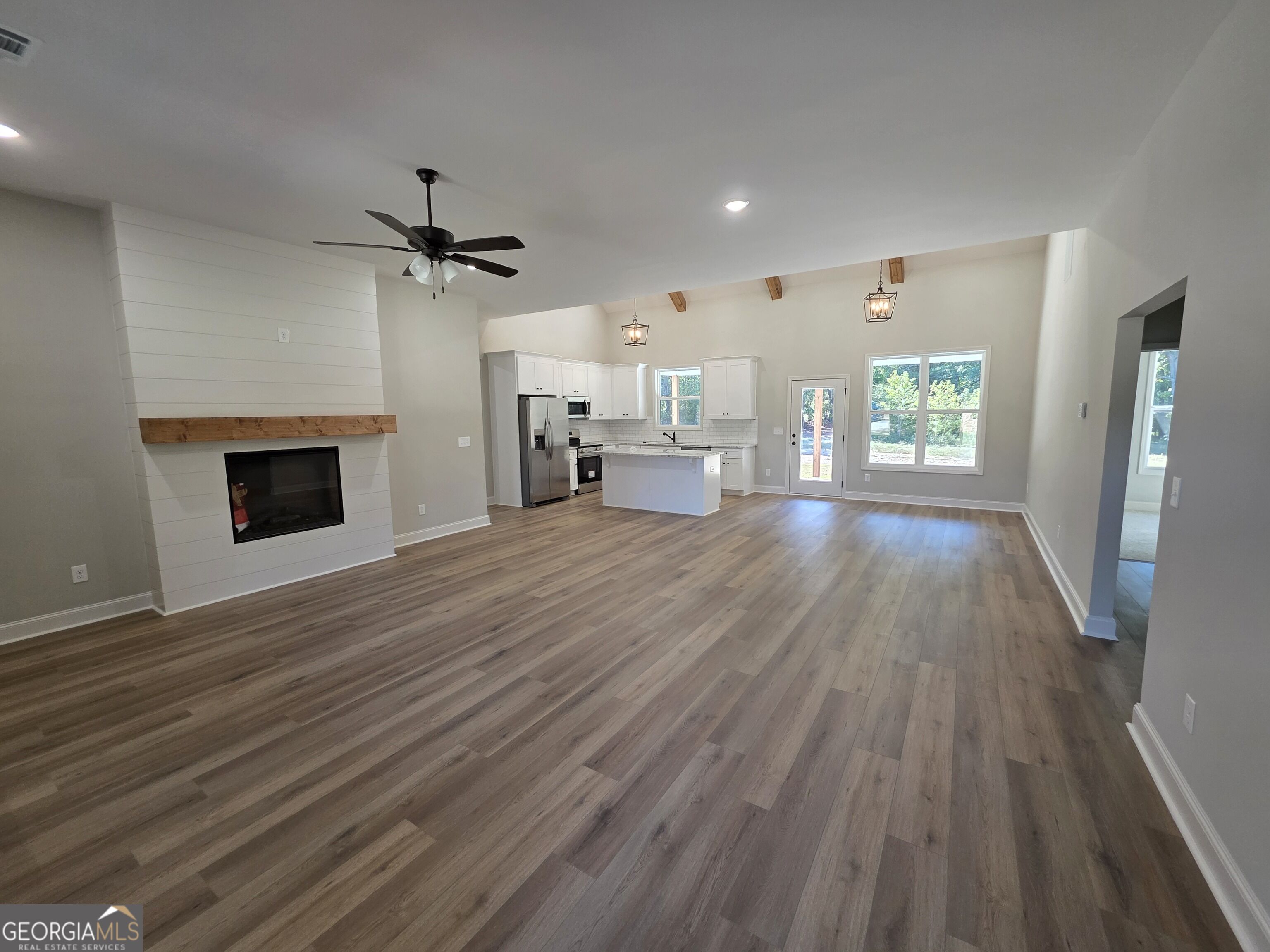 468 Bob Thomas Road Property Photo 3