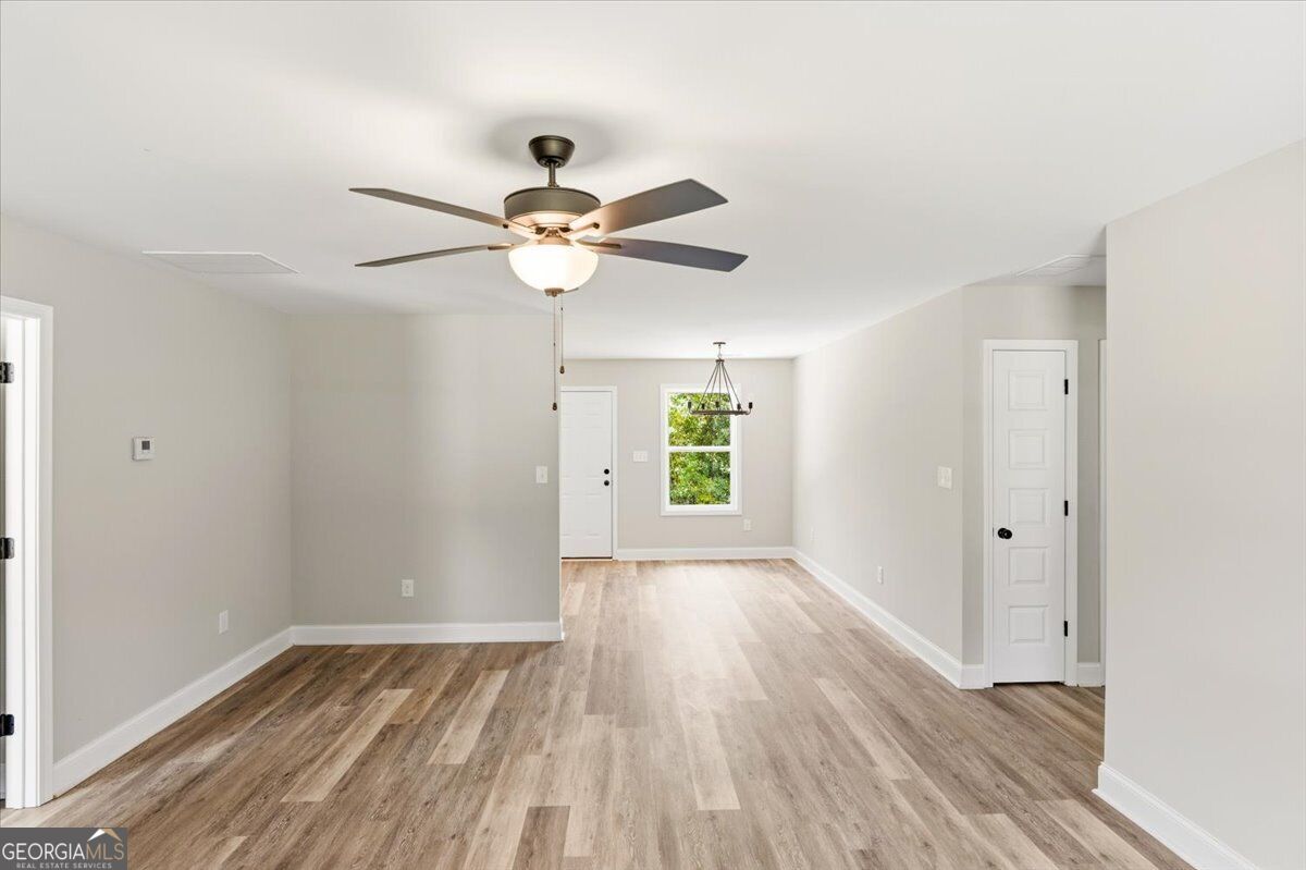 400 Woodhaven Road Property Photo 4
