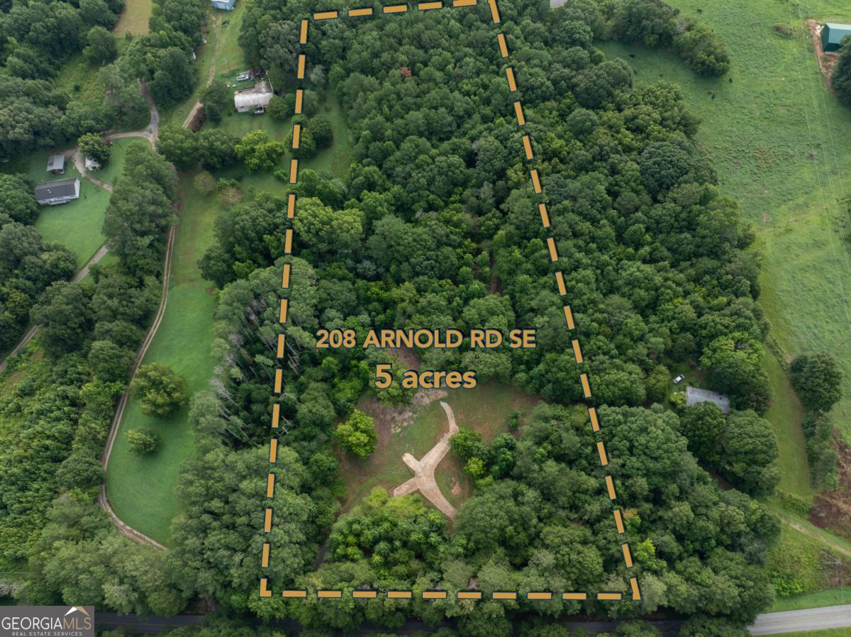 208 Arnold Road SE Property Photo 1
