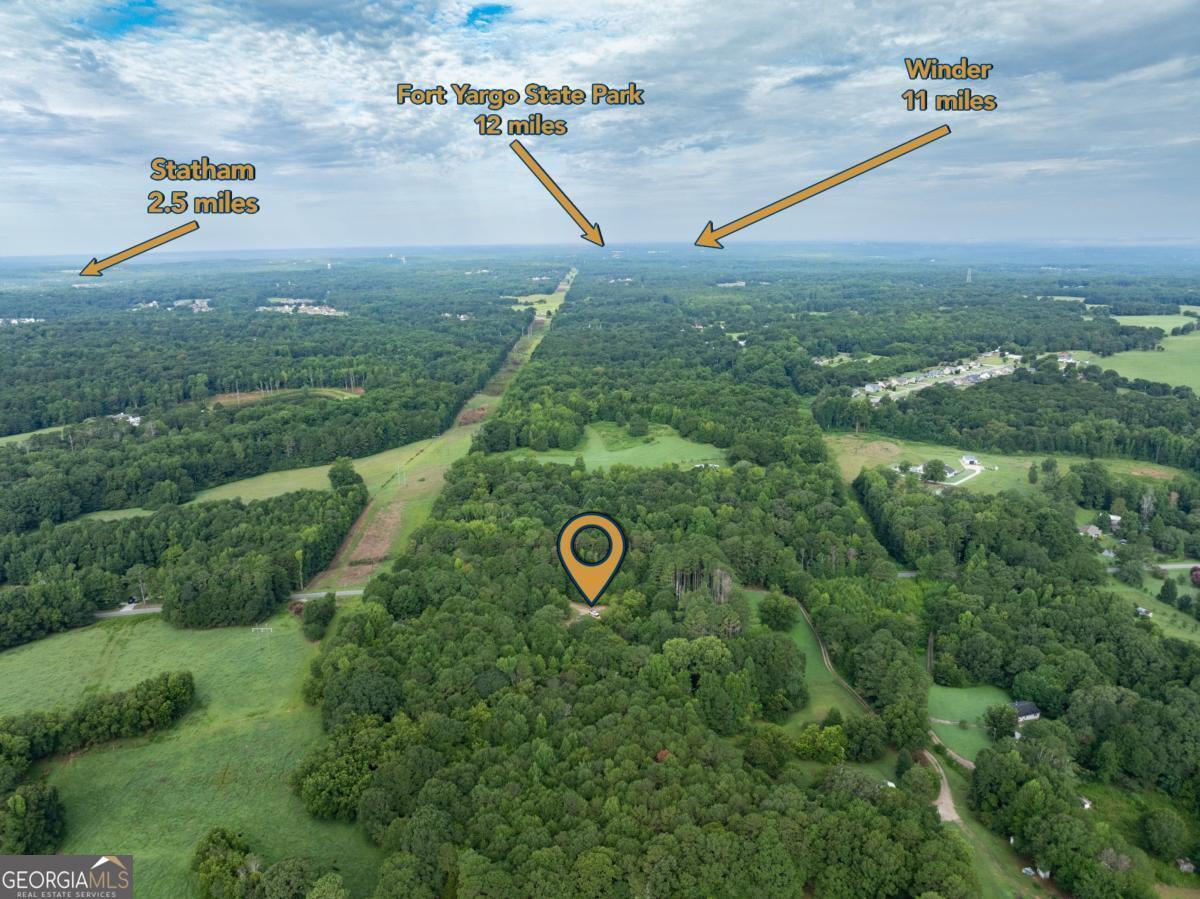 208 Arnold Road Se Property Photo 5