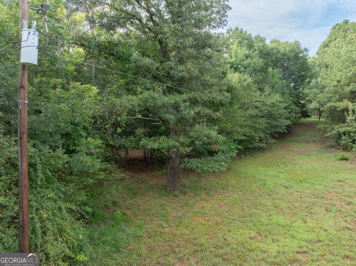 208 Arnold Road Se Property Photo 8