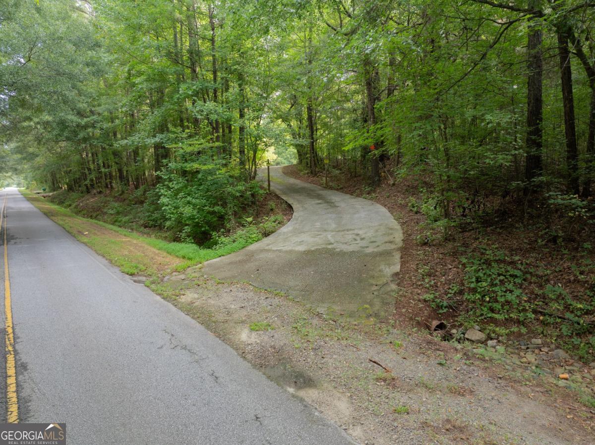 208 Arnold Road Se Property Photo 12