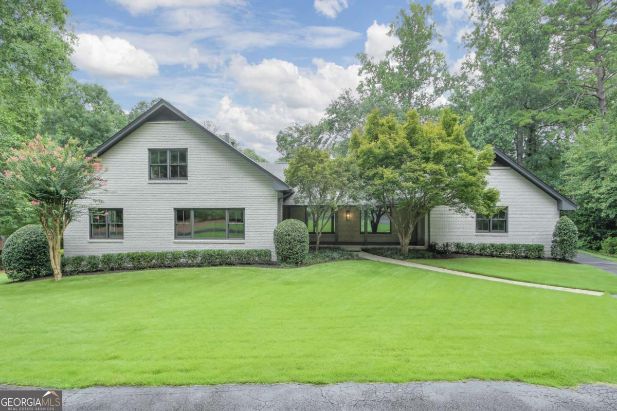 350 Shadowlawn Road Se Property Photo 1