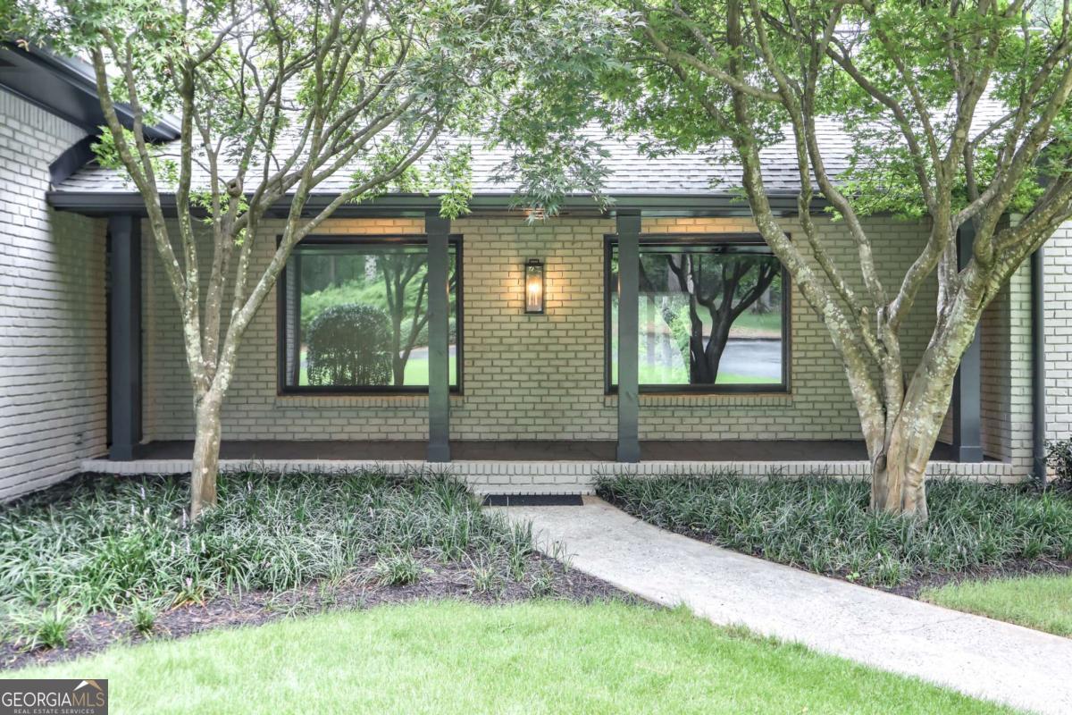 350 Shadowlawn Road Se Property Photo 5