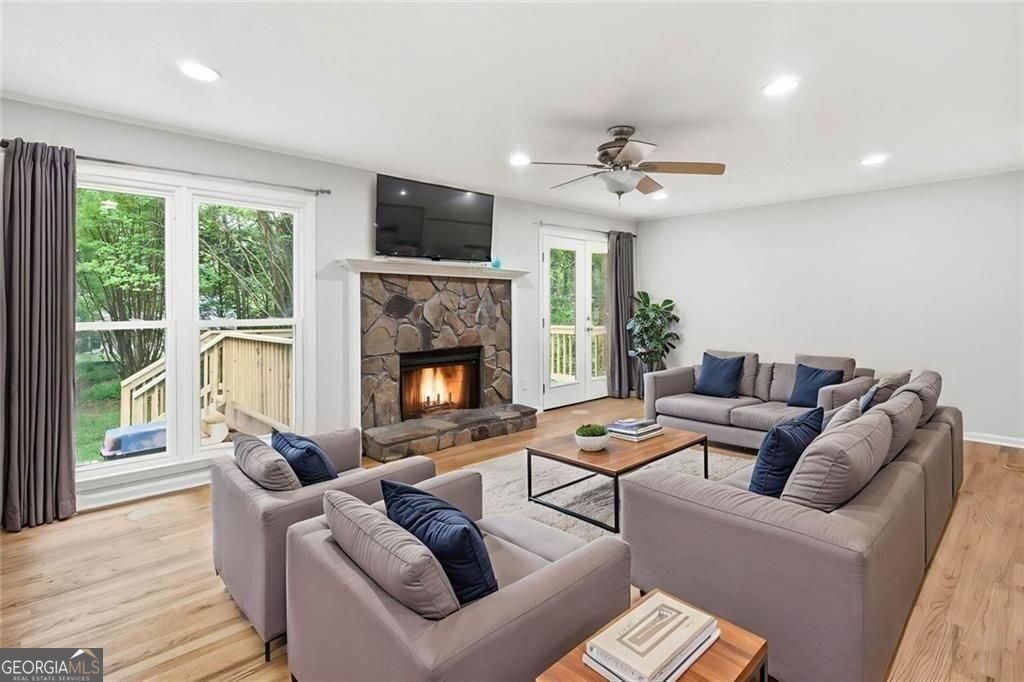 3129 Calumet Place Nw Property Photo 5