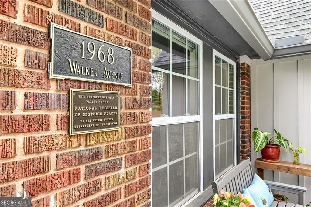 1968 Walker Avenue Property Photo 6