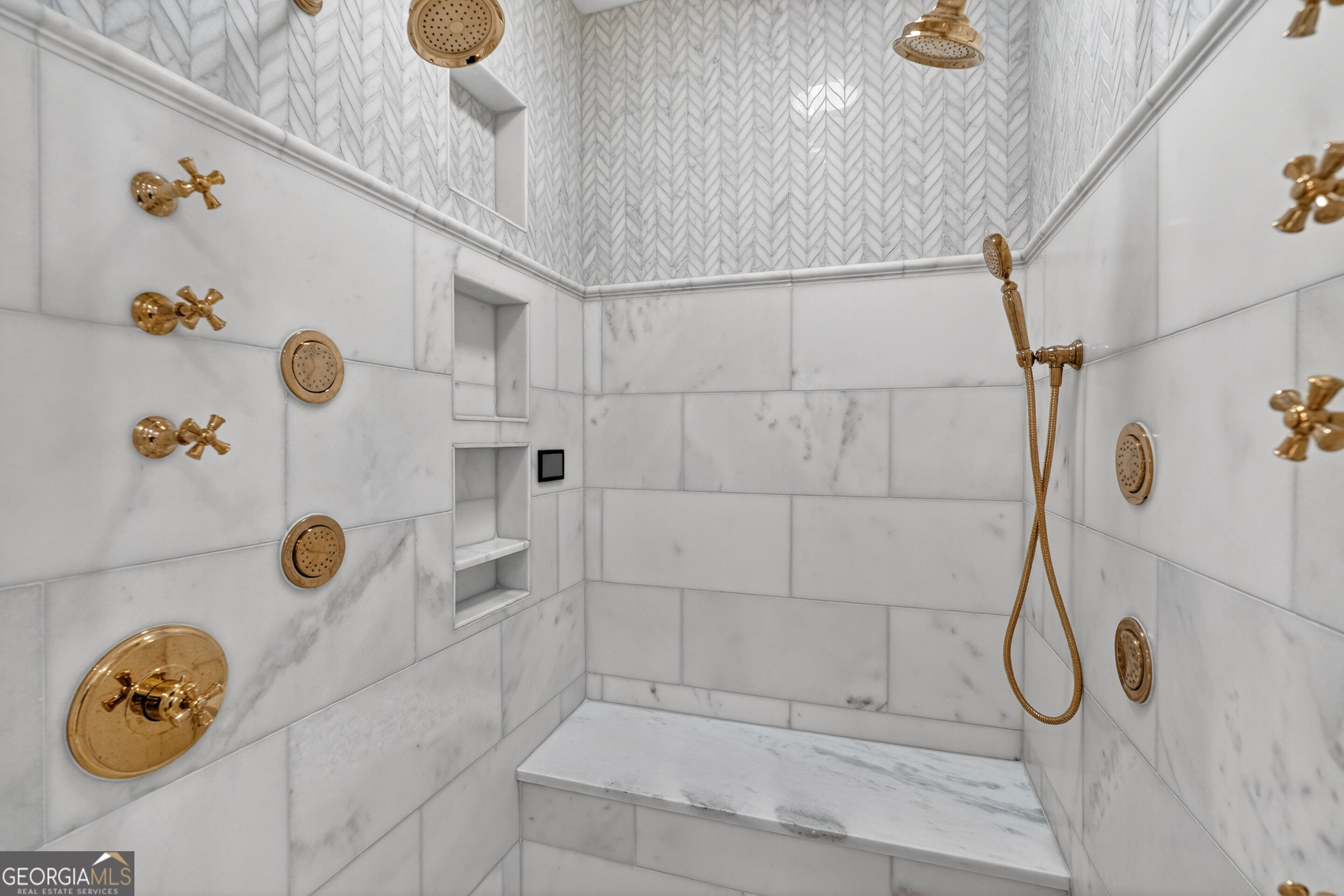 4605 Angelo Drive Ne Property Photo 45