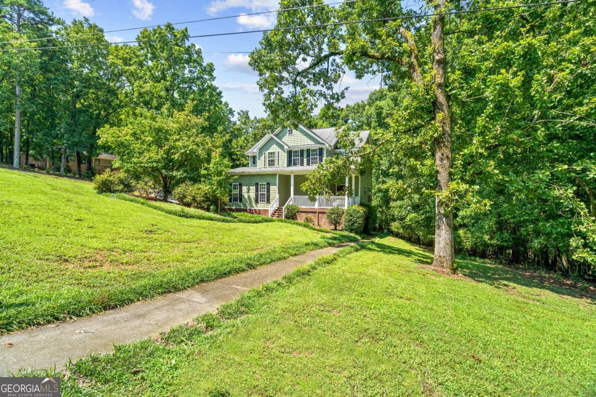 185 Thornwood Drive Se Property Photo 3