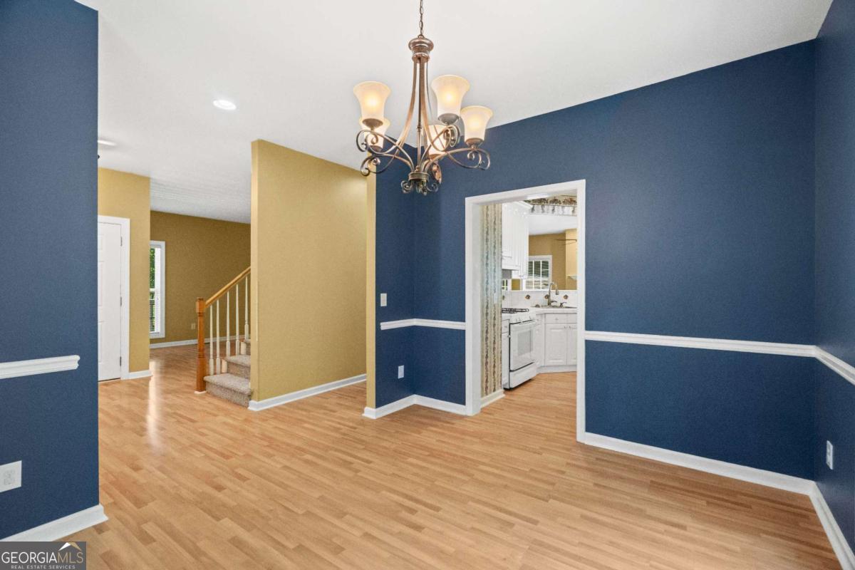 185 Thornwood Drive Se Property Photo 13