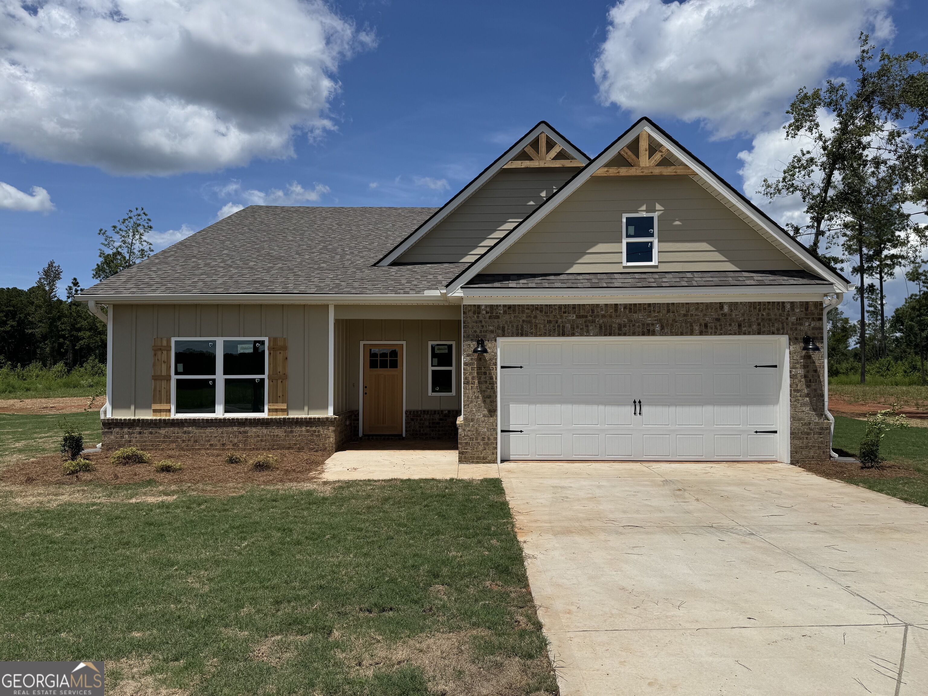 140 Overland Way Property Photo 32