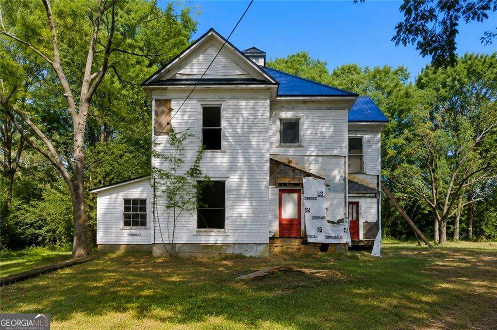 111 Bryan Street W Property Photo 1